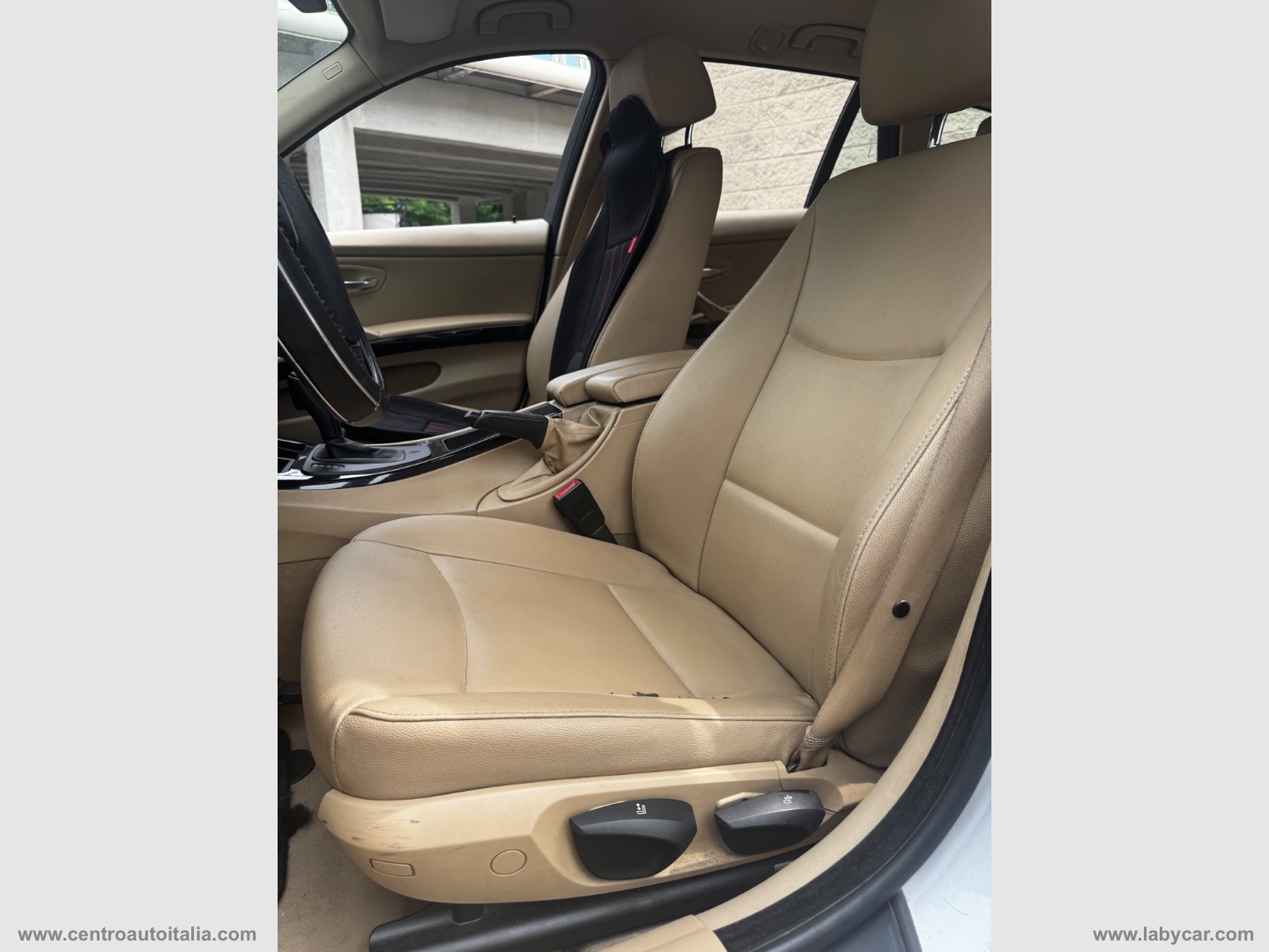 320d Touring Msport - immagine 16