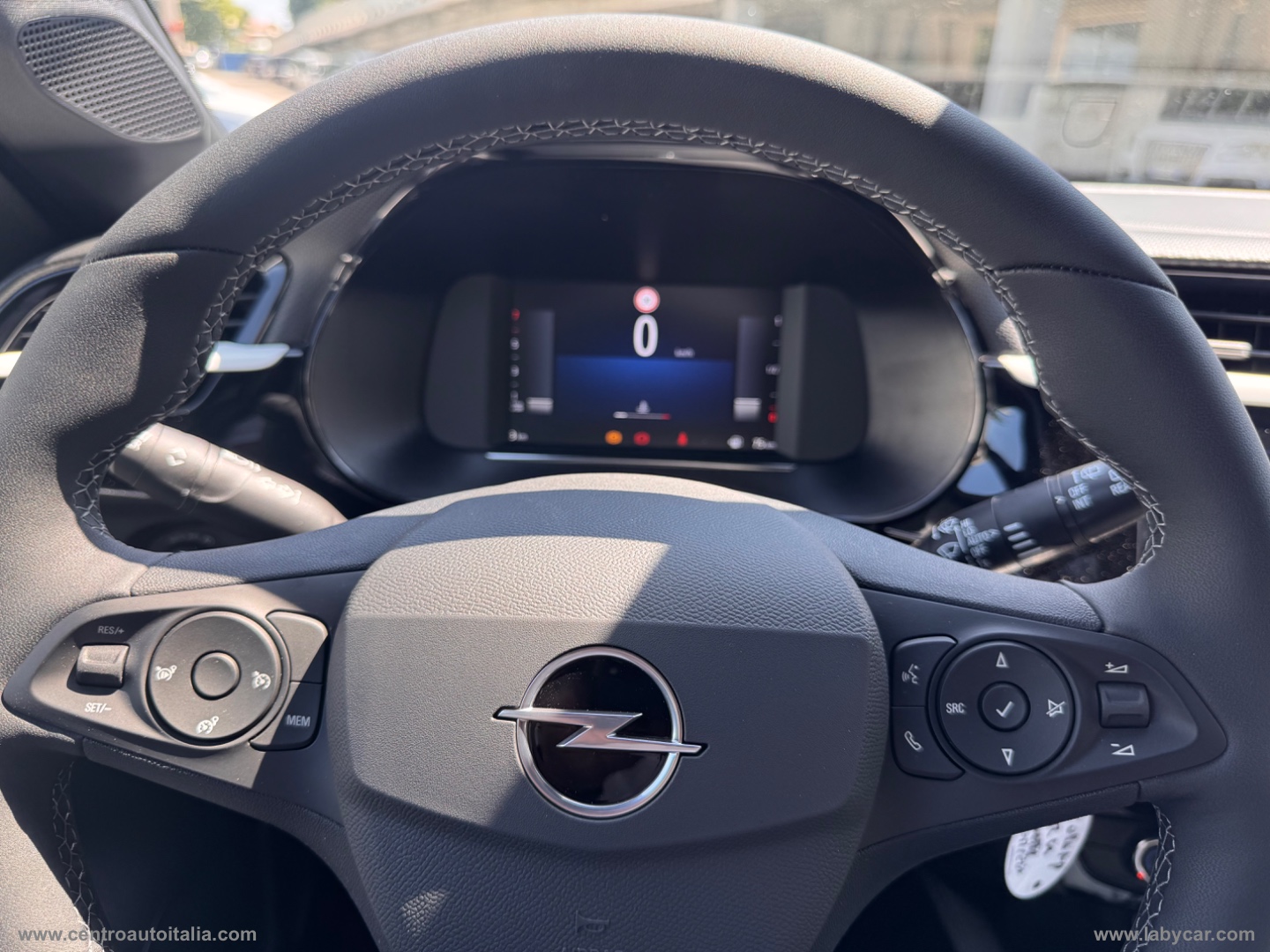 Corsa 1.2 GS - immagine 16