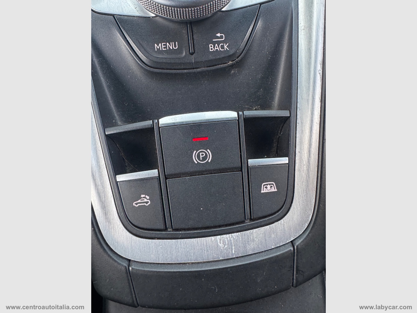 TT Roadster 2.0 TDI quattro S tr. S line - immagine 16