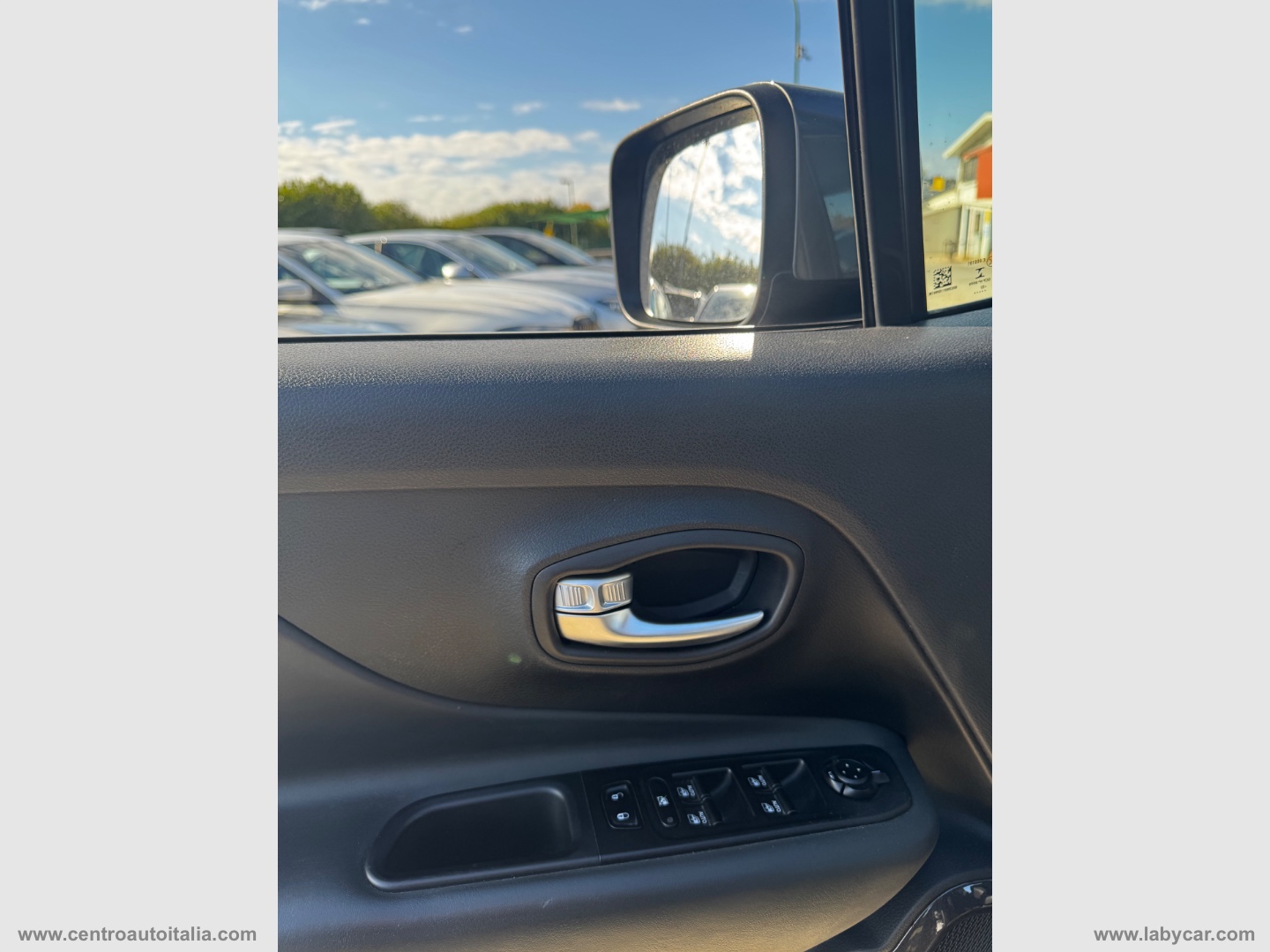 Renegade 1.3 T4 PHEV 4xe S - immagine 16