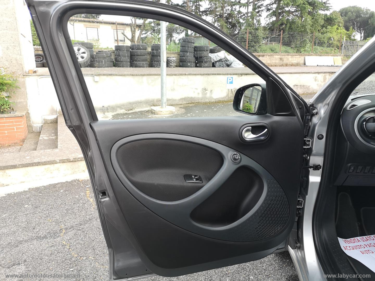 forfour 90 0.9 Turbo Youngster PROMO WEB - immagine 16