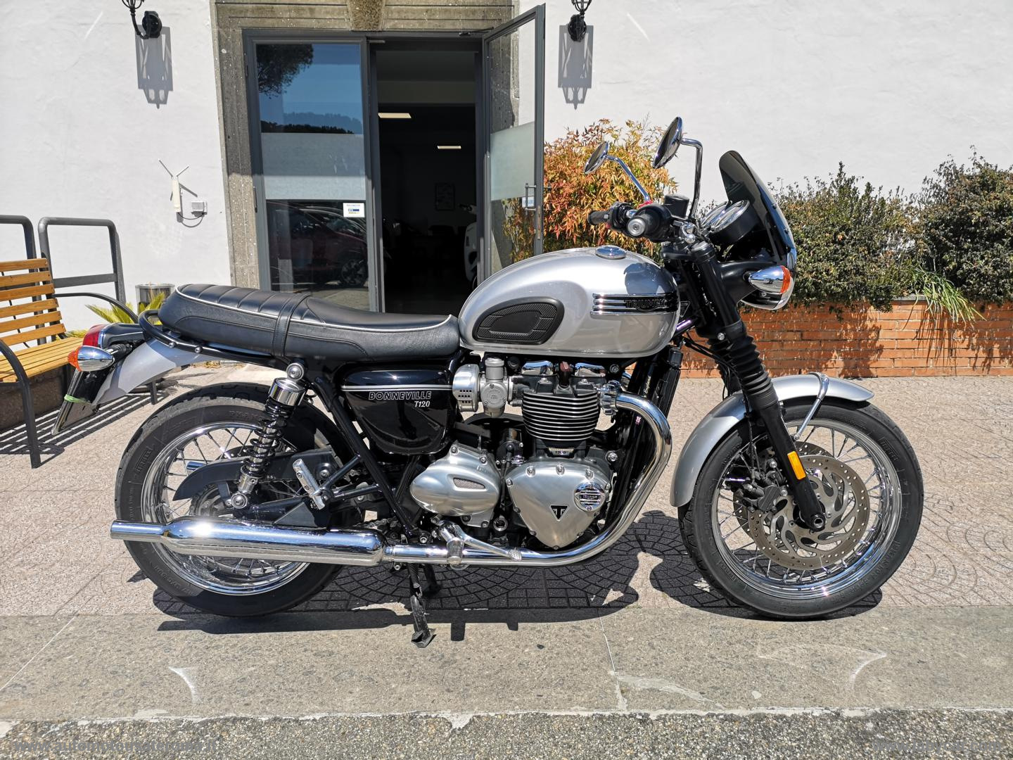 Bonneville T 120 PROMO WEB - immagine 16