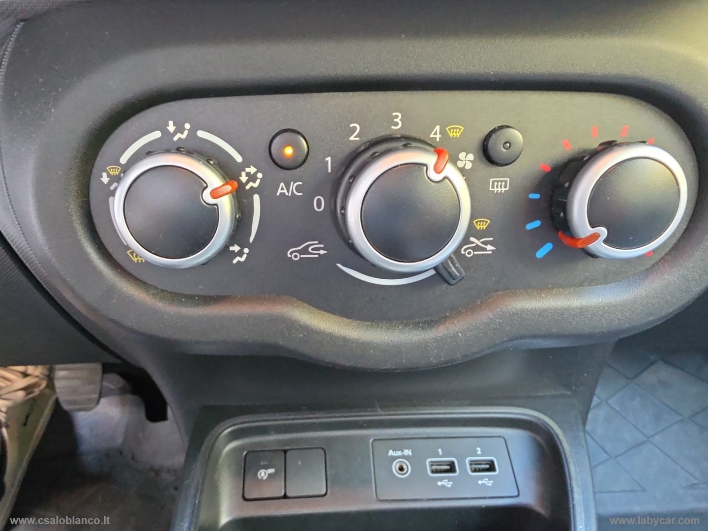 Twingo SCe 65 CV Intens - immagine 16