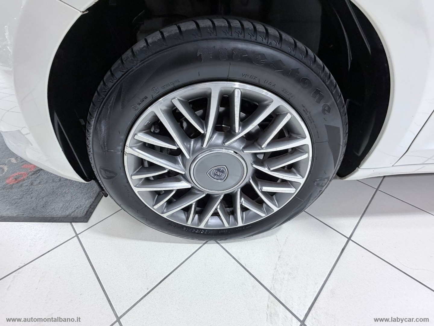 Ypsilon 1.2 69 CV 5p. GPL Ecochic Gold - immagine 16