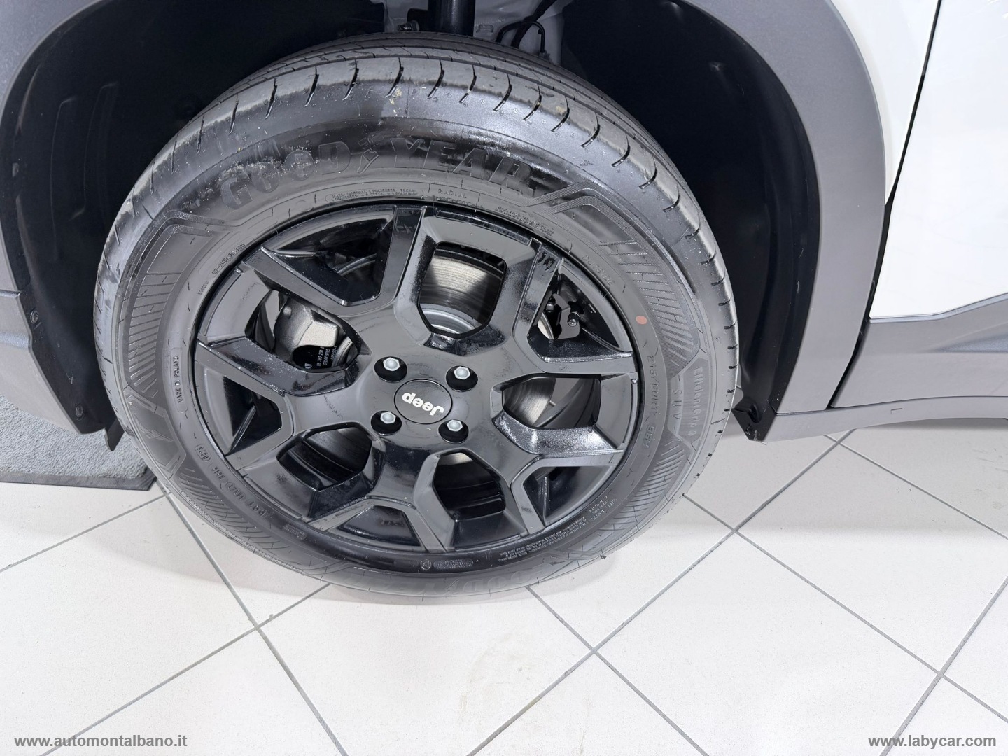 Avenger 1.2 Turbo 110CV e-Hybr.Black Ed. - immagine 16