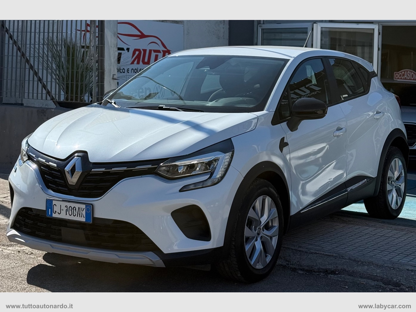 Captur TCe 12V 90 CV Business - immagine 16