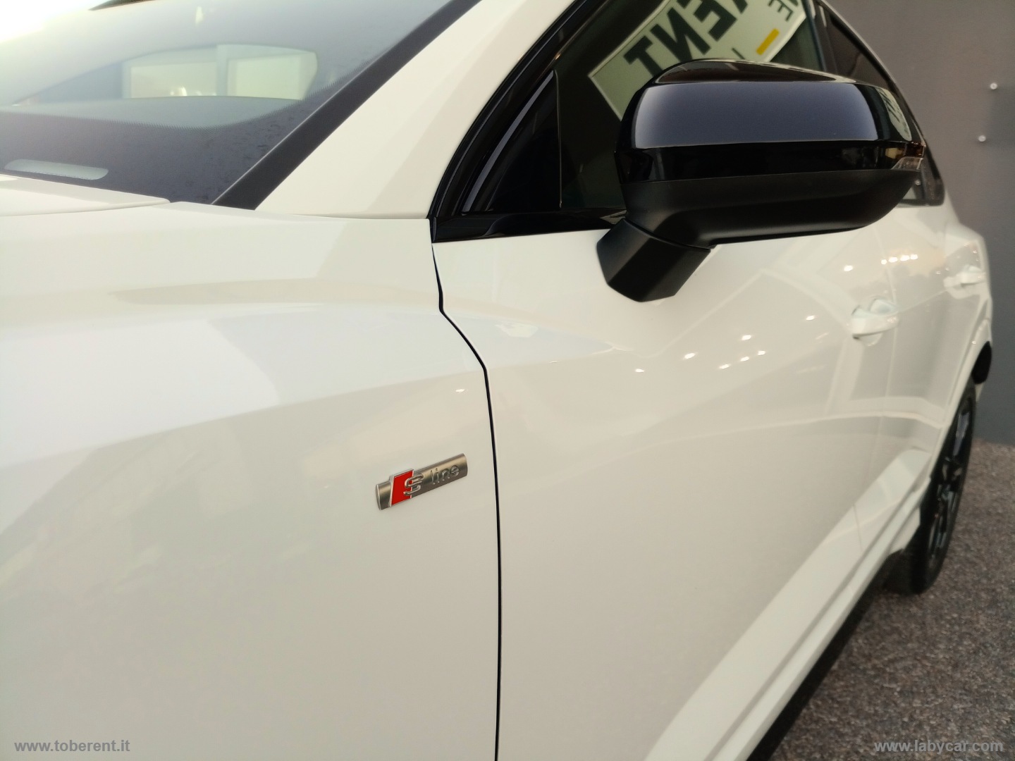 Q3 SPB 35 TDI S tronic Identity Black - immagine 16