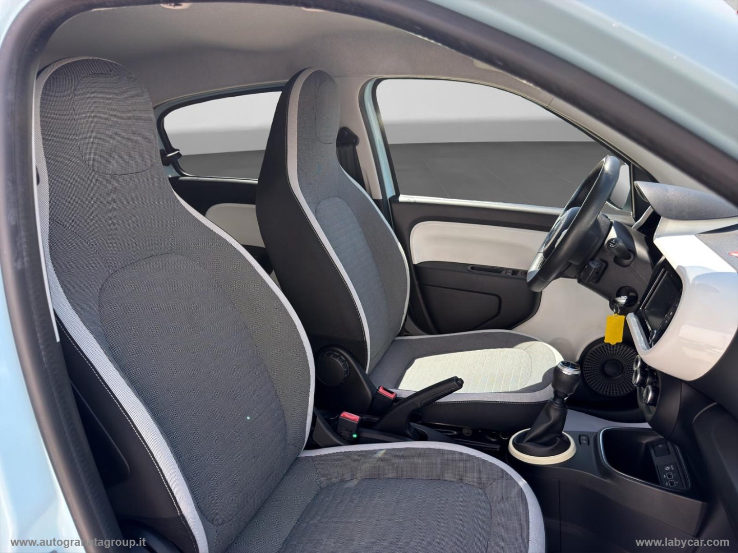 Twingo SCe 65 CV Intens PARI NUOVO! - immagine 16