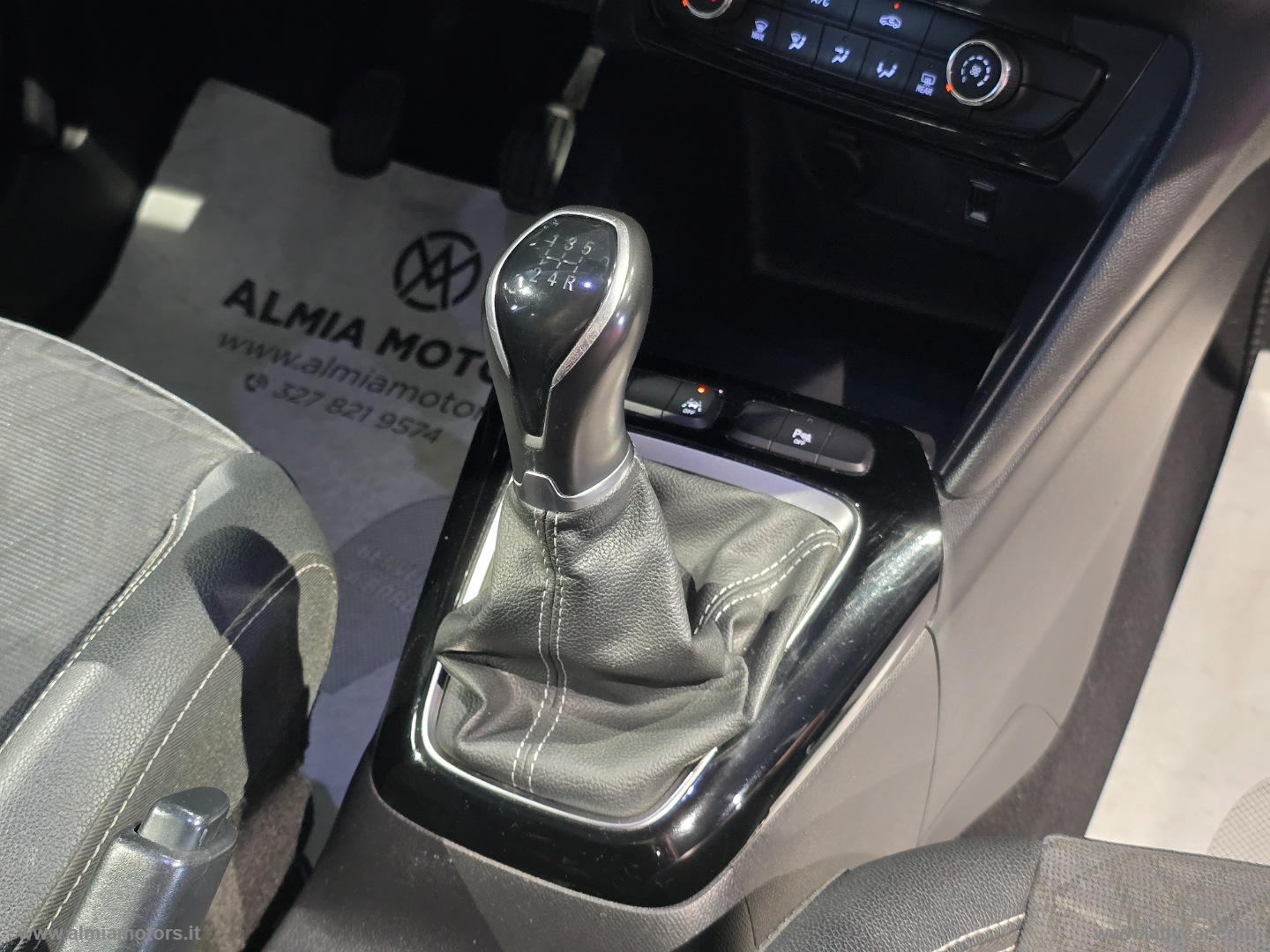 Corsa 1.2 Elegance - immagine 16