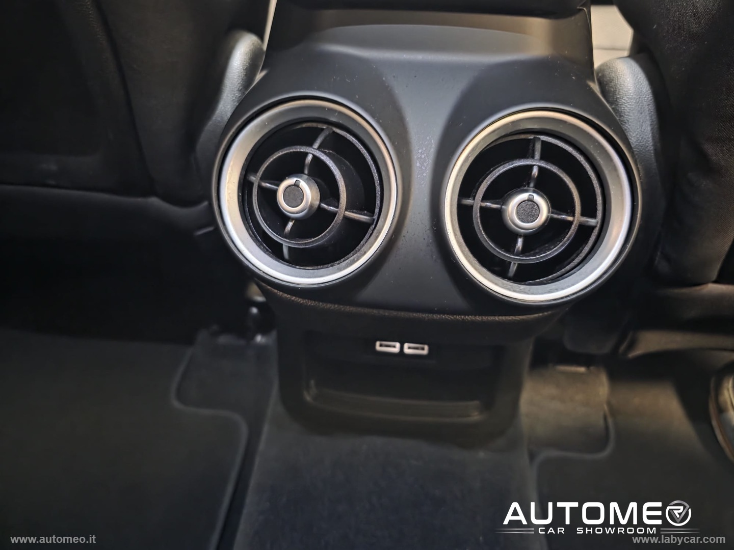 Stelvio 2.2 T.diesel 190 CV AT8 Q4 Bus. UNICO PROPRIETARIO - immagine 16