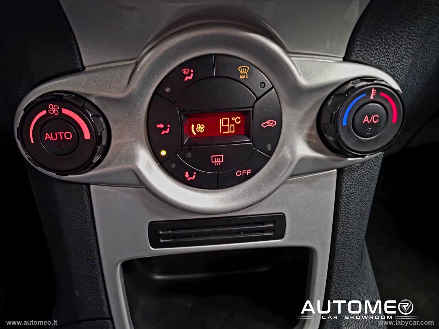 Fiesta 1.4 TDCi 68 CV 3p. Titanium TITANIUM - immagine 16