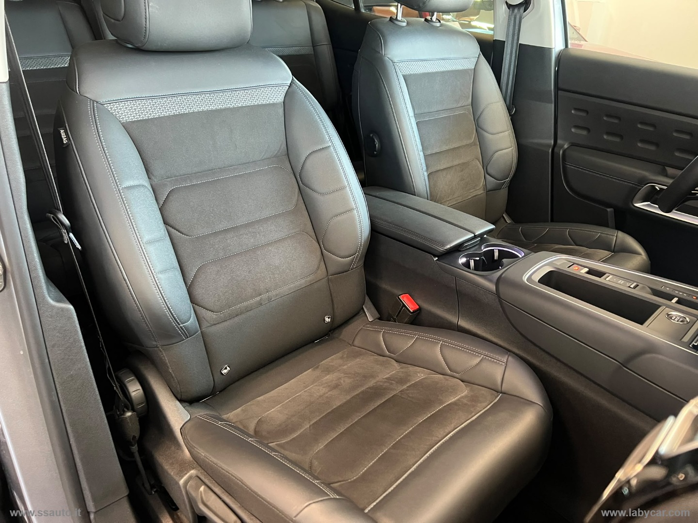 C5 Aircross BlueHDi 130 S&S EAT8 Shine - immagine 16
