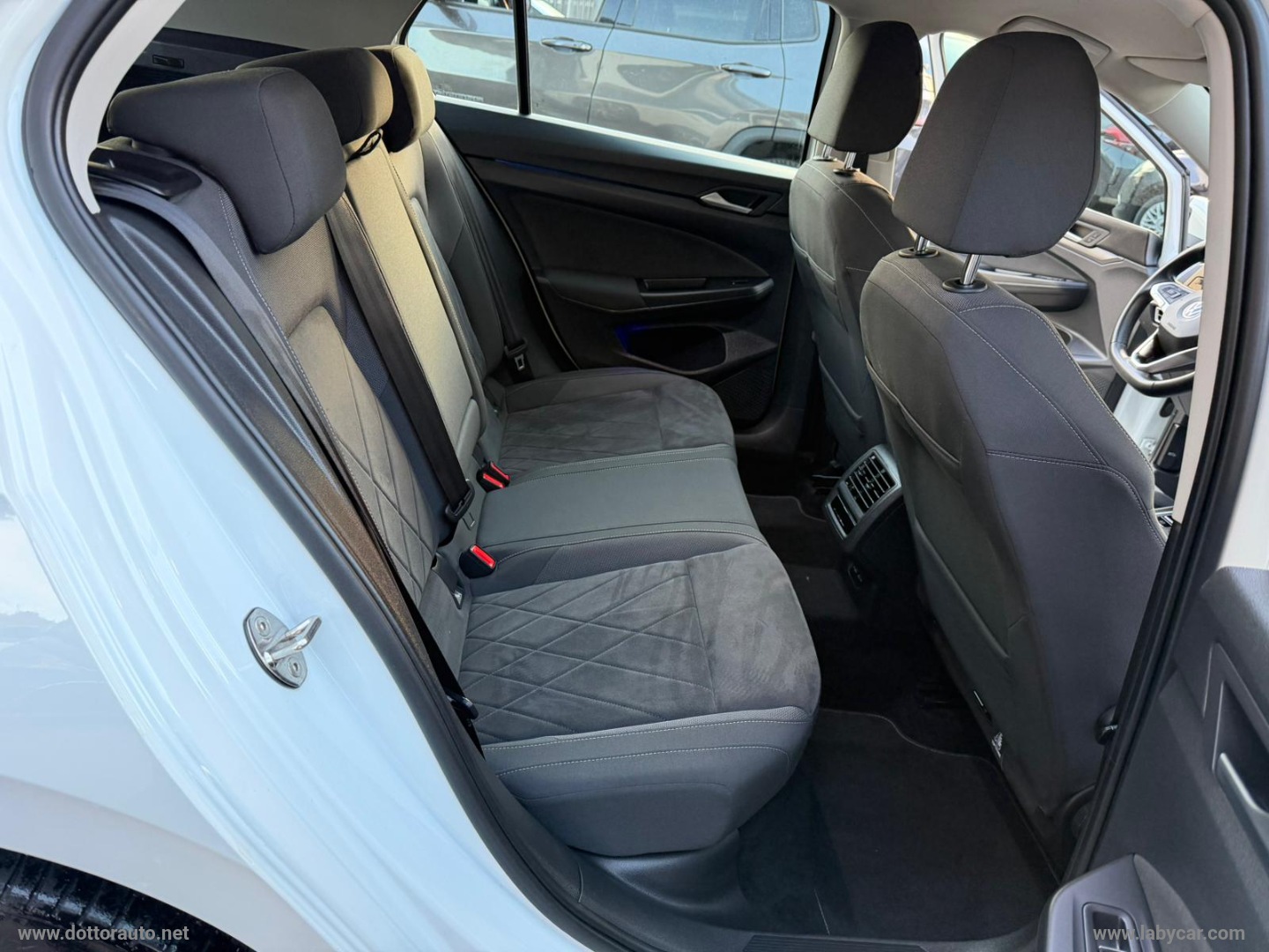 Golf 2.0 TDI DSG SCR Style - immagine 16