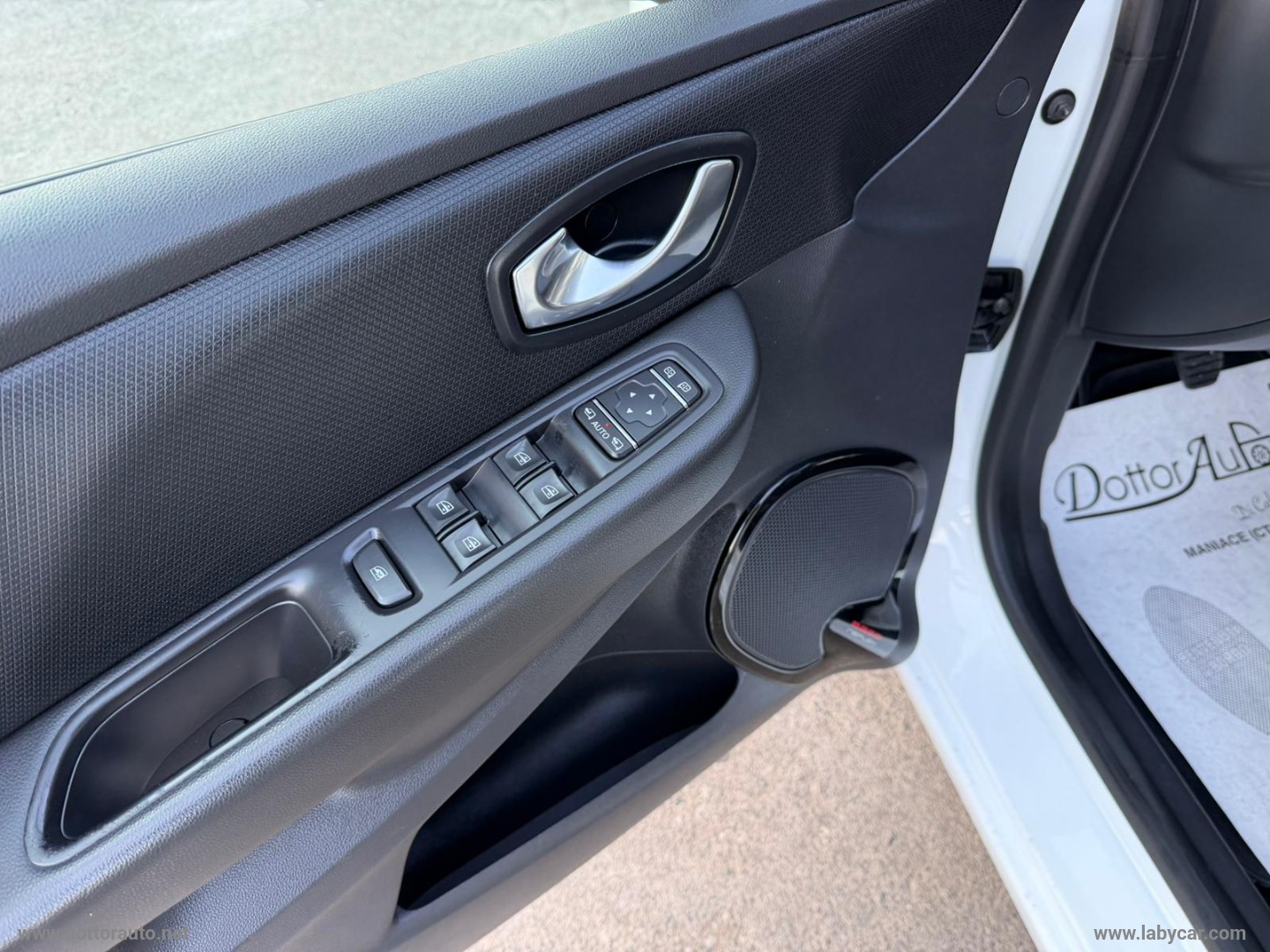 Clio dCi 8V 90 CV S&S 5p. Energy Excite - immagine 16
