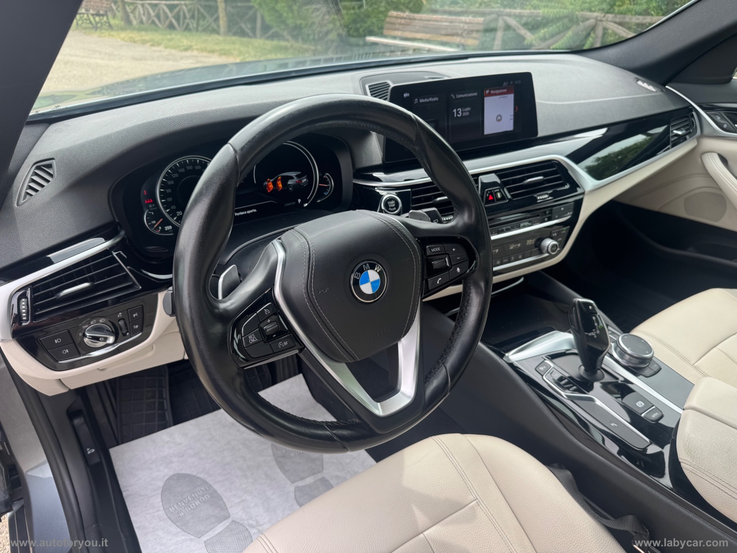 520d xDrive Touring Luxury - immagine 16