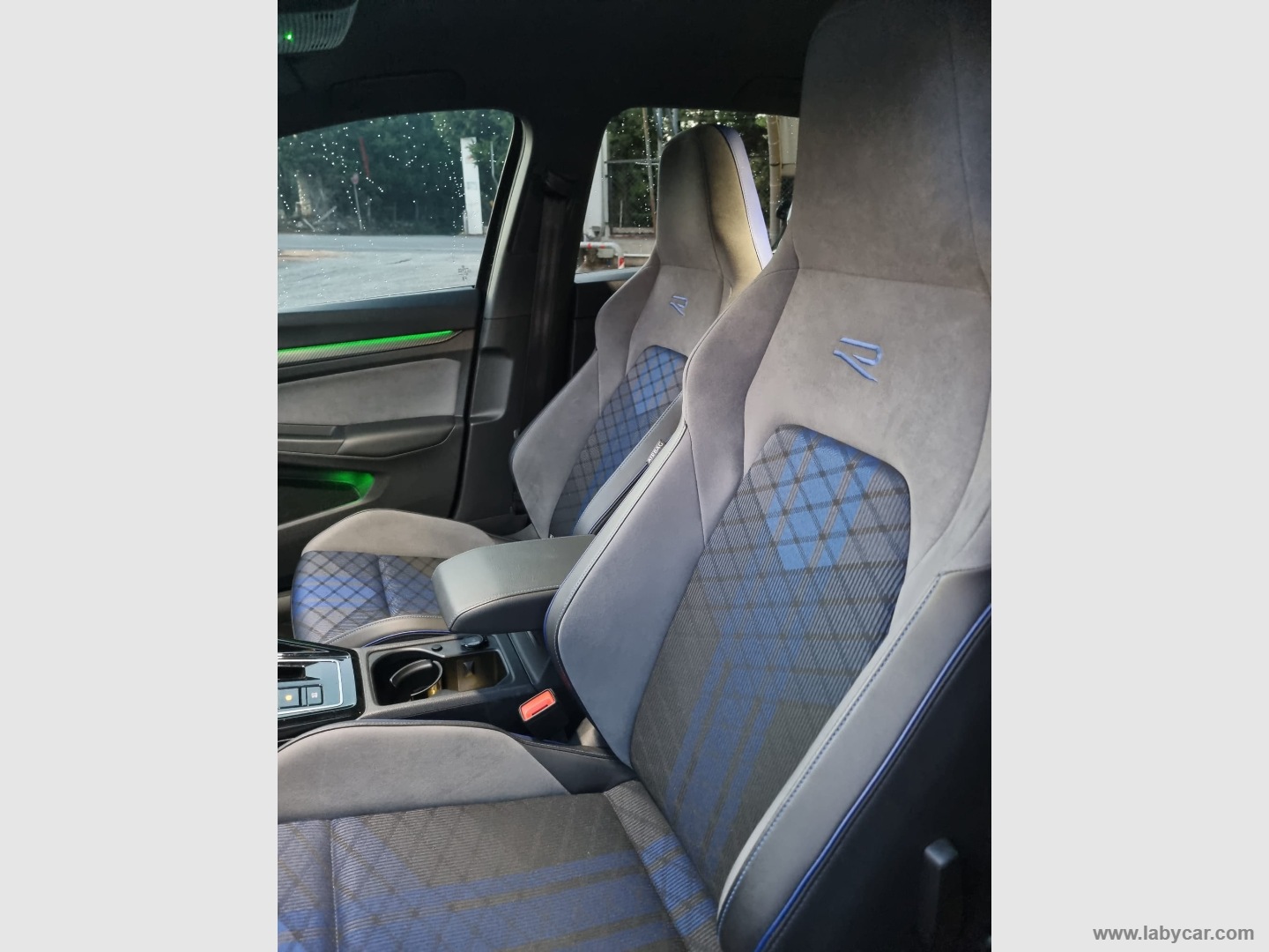 Golf 2.0 TSI R DSG 4Motion 20 years - immagine 16