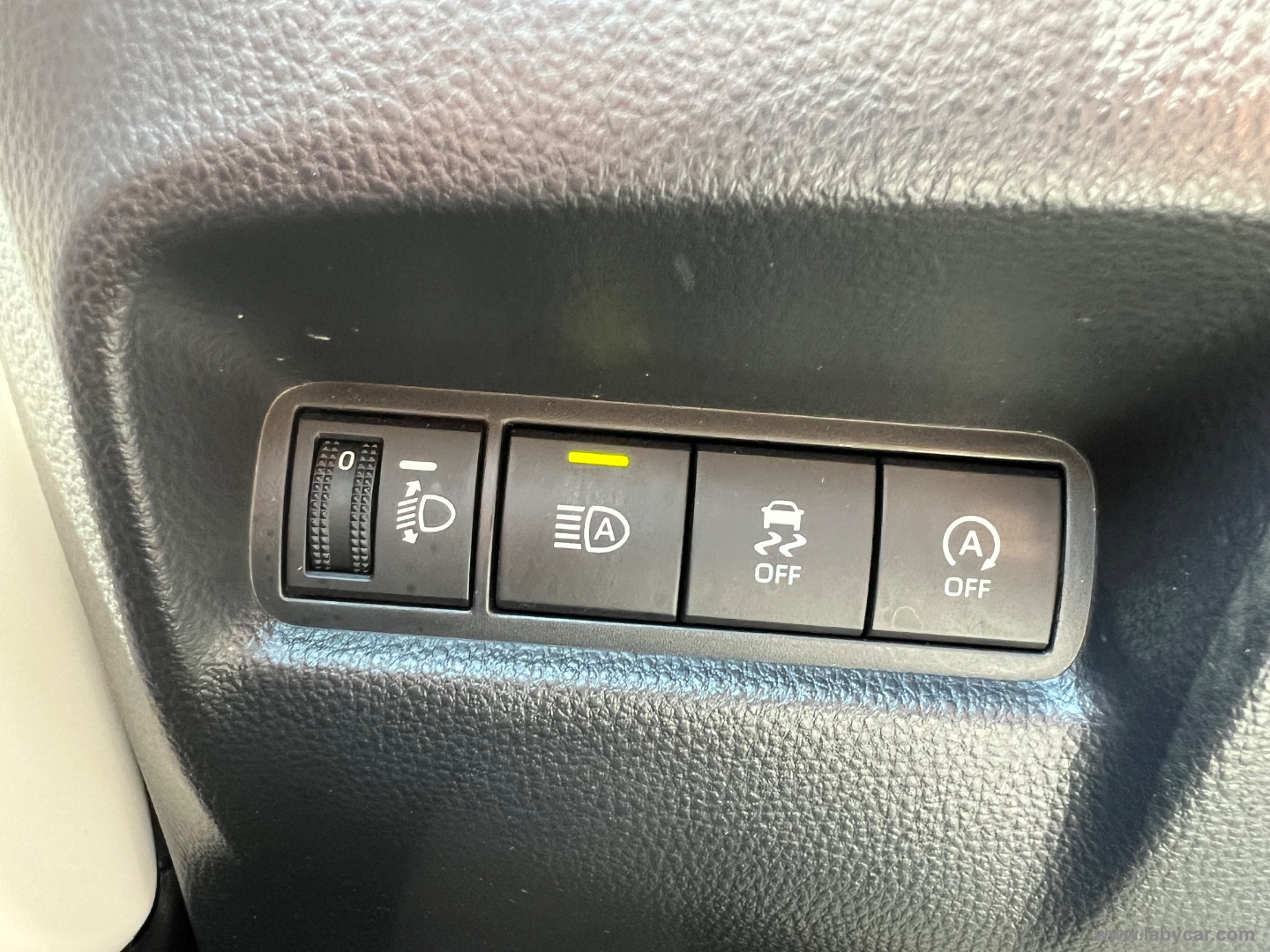 Aygo X 1.0 VVT-i 72 CV 5p. Trend S-CVT - immagine 17