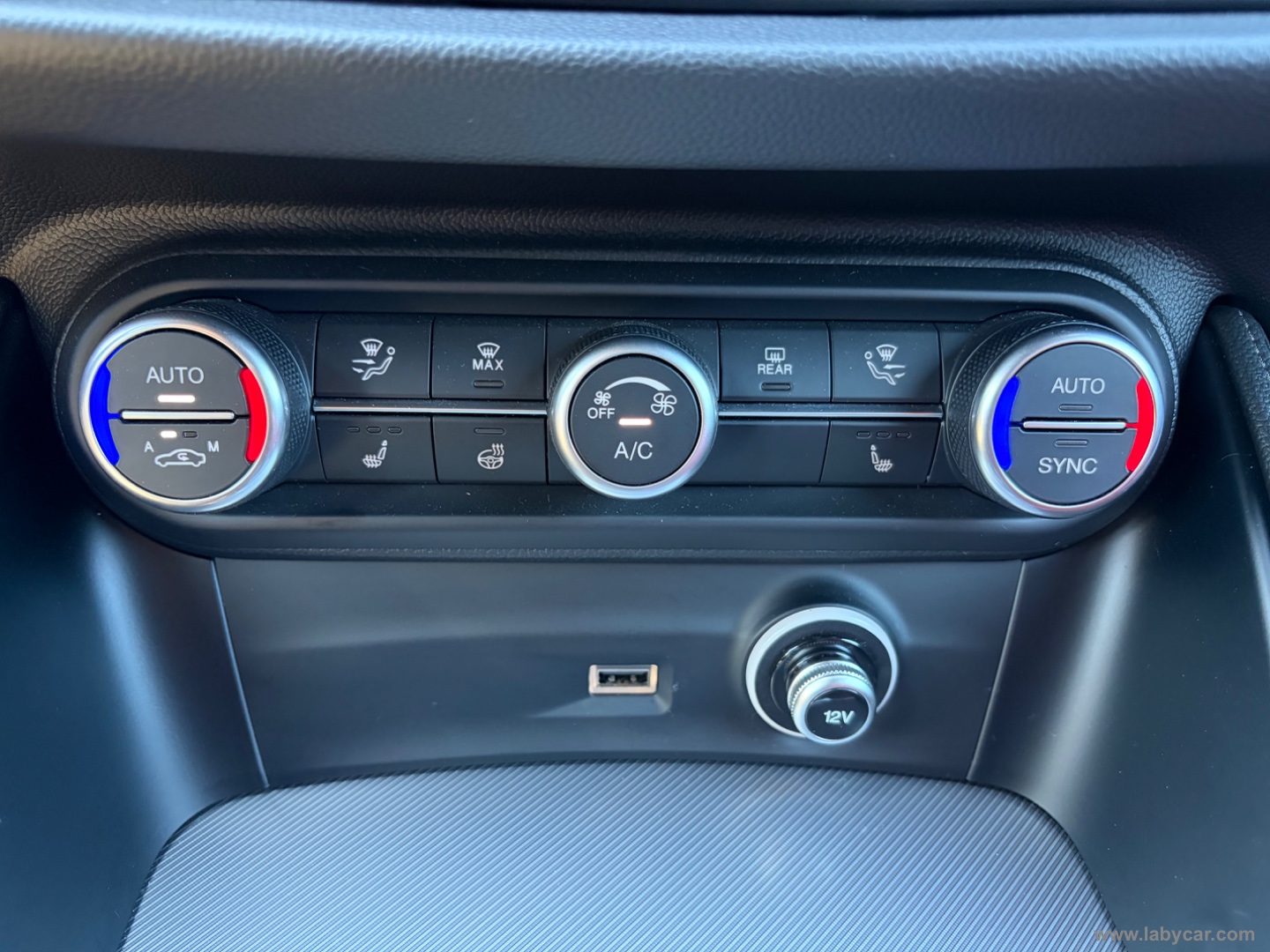 Stelvio 2.2 T.diesel 210CV AT8 Q4 Veloce - immagine 17
