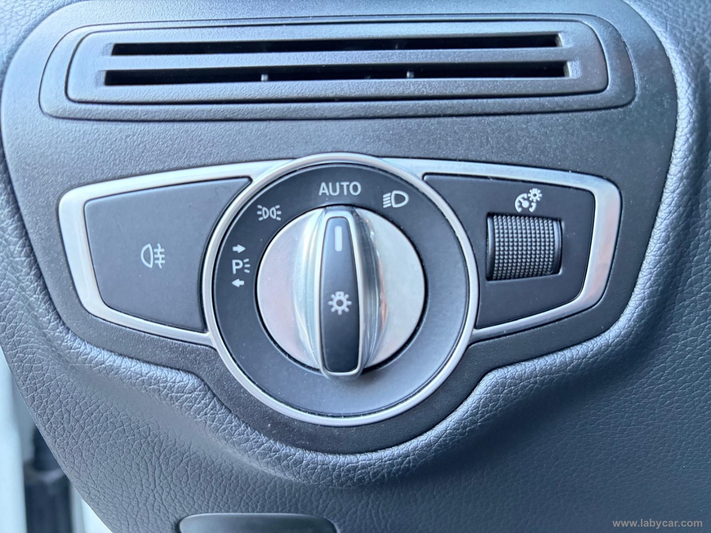 GLC 220 d 4Matic Coupé Premium - immagine 17