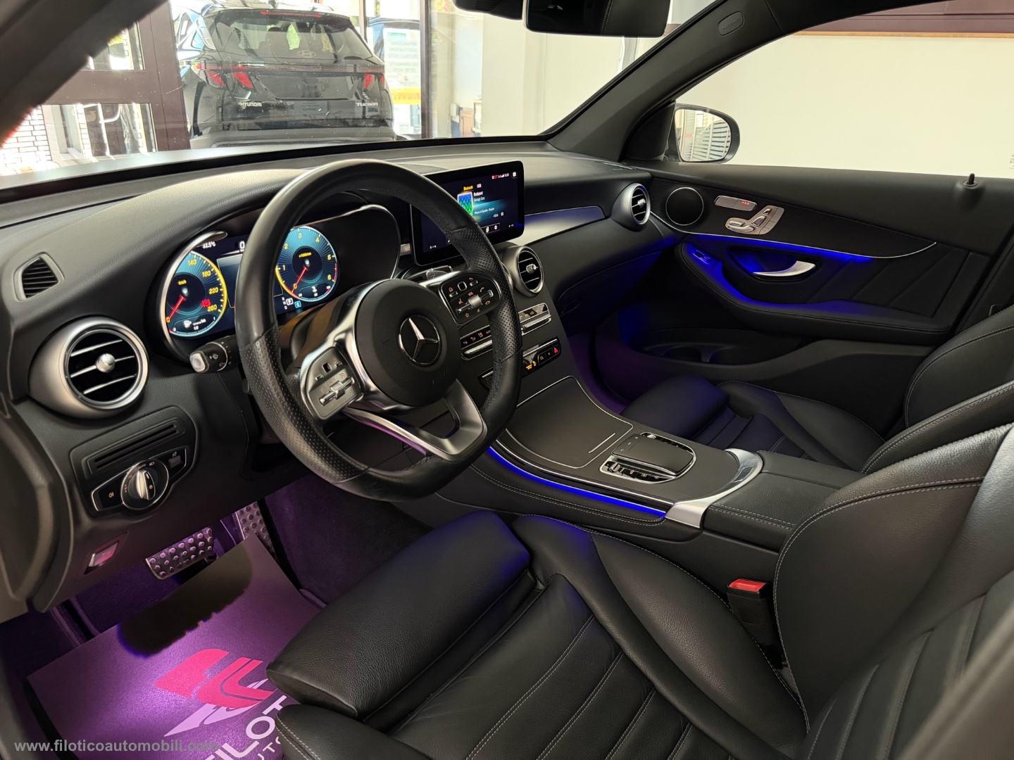 GLC 300 d 4Matic Coupé Premium Plus TETTO APRIBILE- GANCIO TRAINO - LUCI AMBIENT - immagine 17