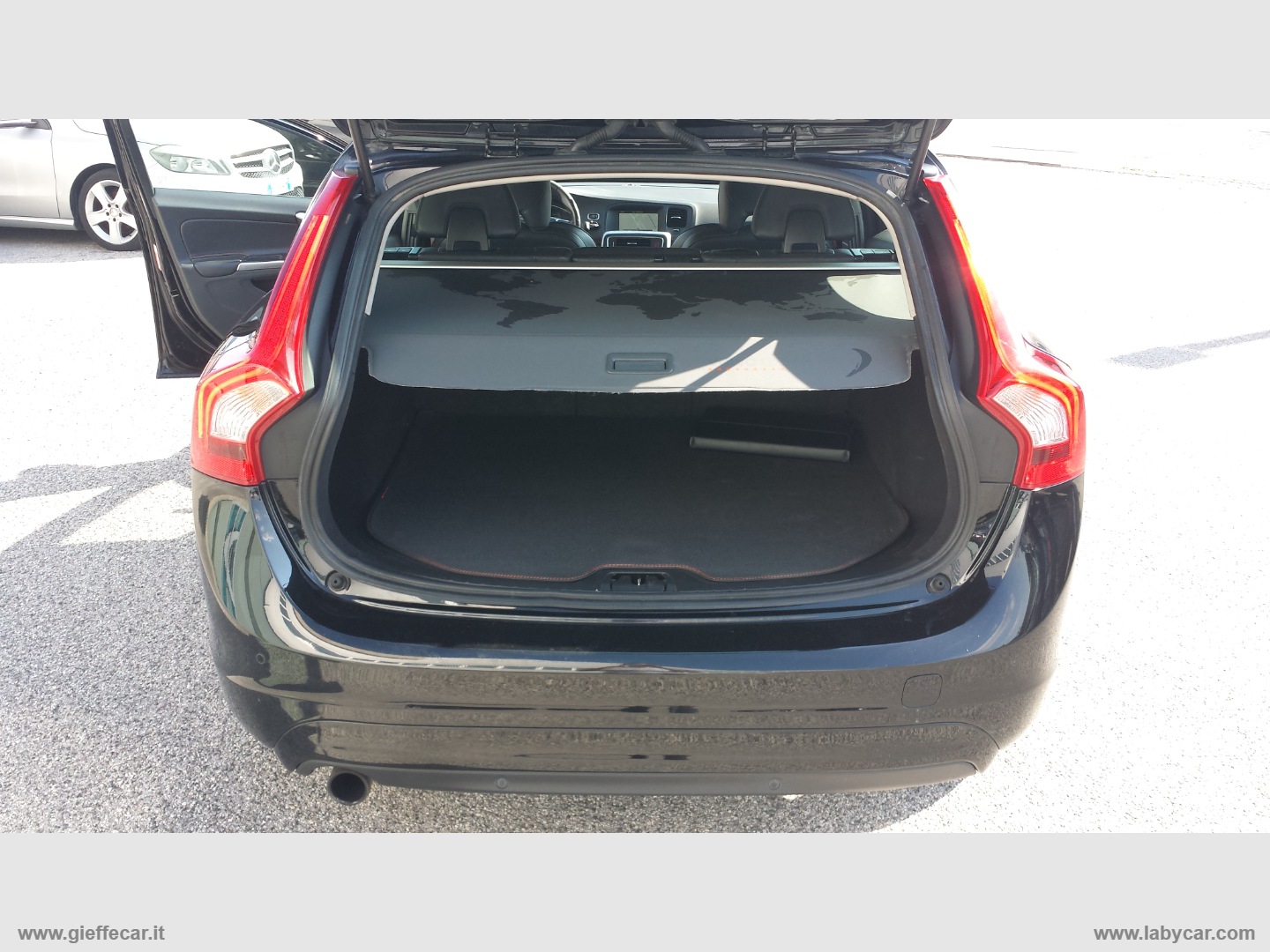 V60 D2 Geartronic Volvo Ocean Race N1 - immagine 17
