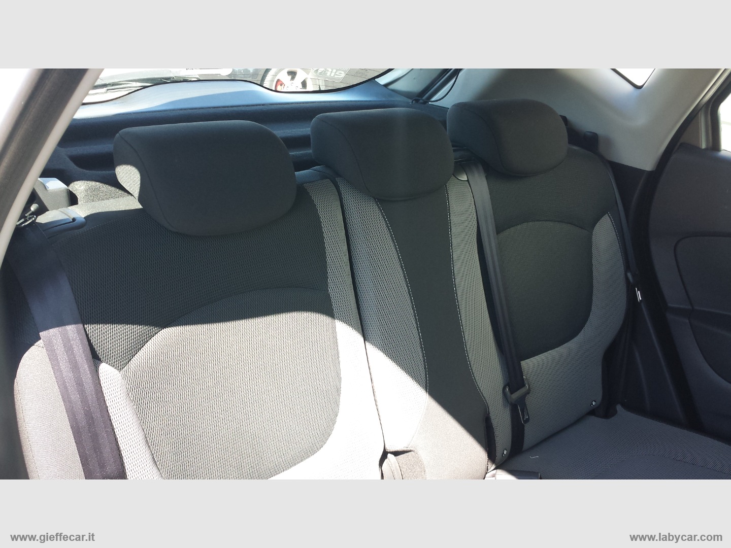 Captur dCi 8V 90 CV S&S Energy Zen - immagine 17