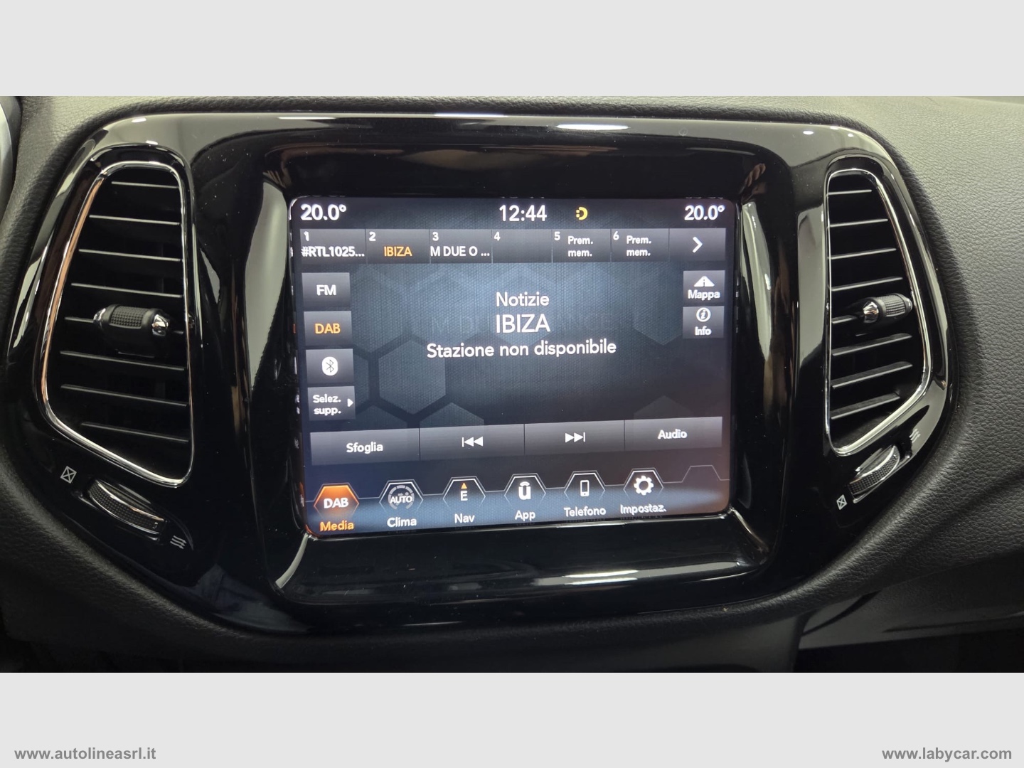 Compass 1.6 Mjt II 2WD Limited - immagine 17