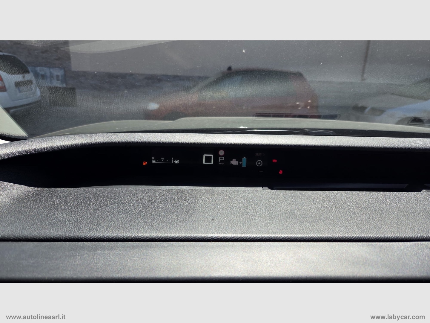 C3 Aircross Hybrid 145 automatico Plus - immagine 17
