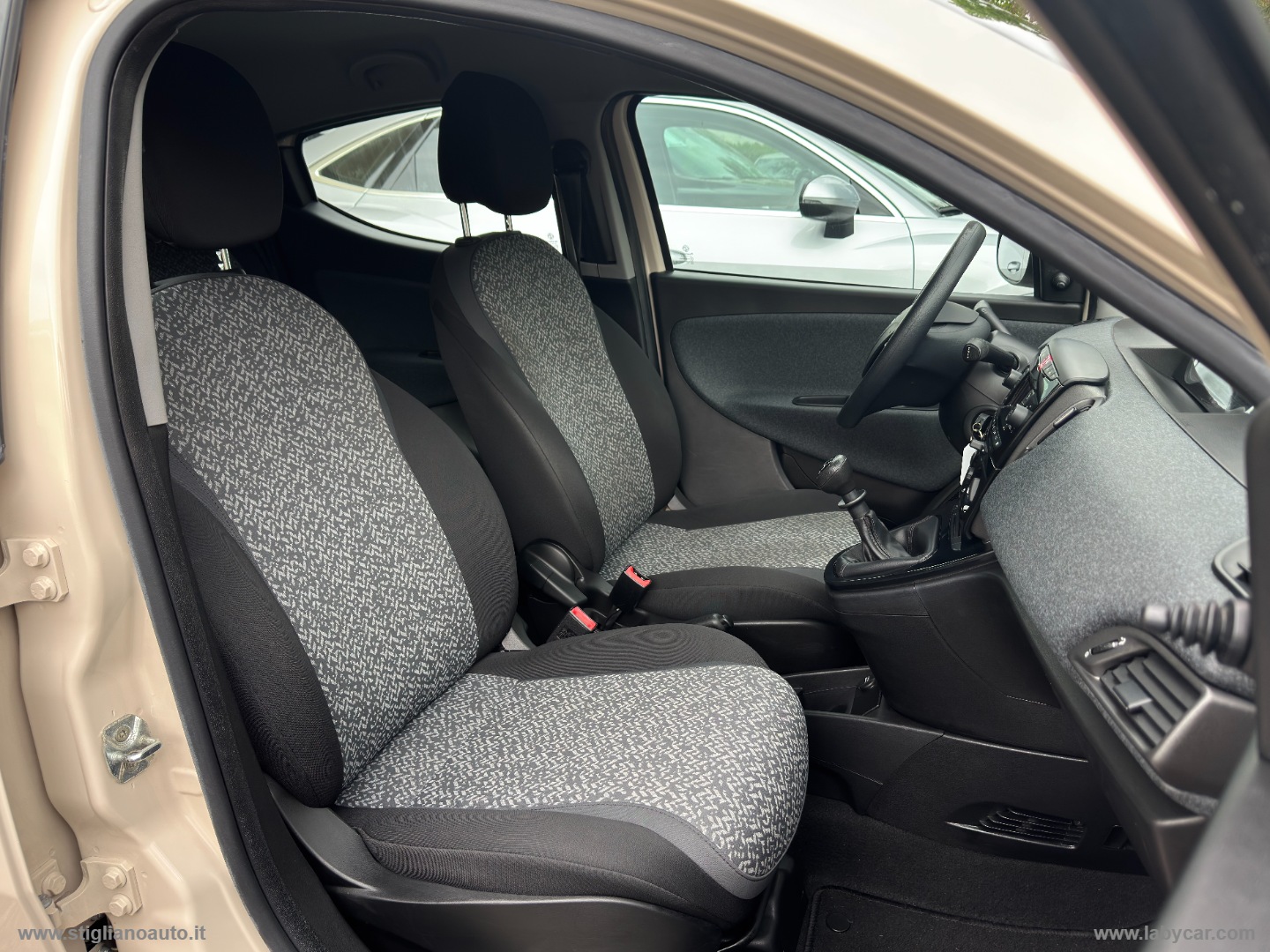 Ypsilon 1.2 69 CV 5p. GPL Ecochic Ele.Bl - immagine 17