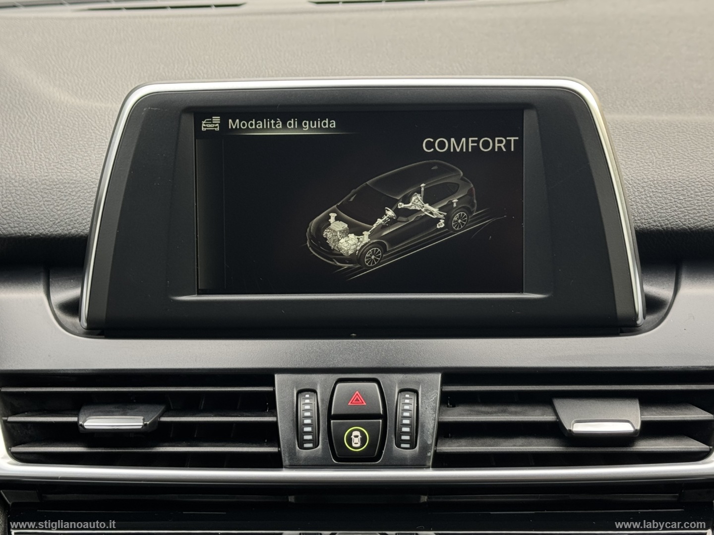 218d Active Tourer Sport - immagine 17