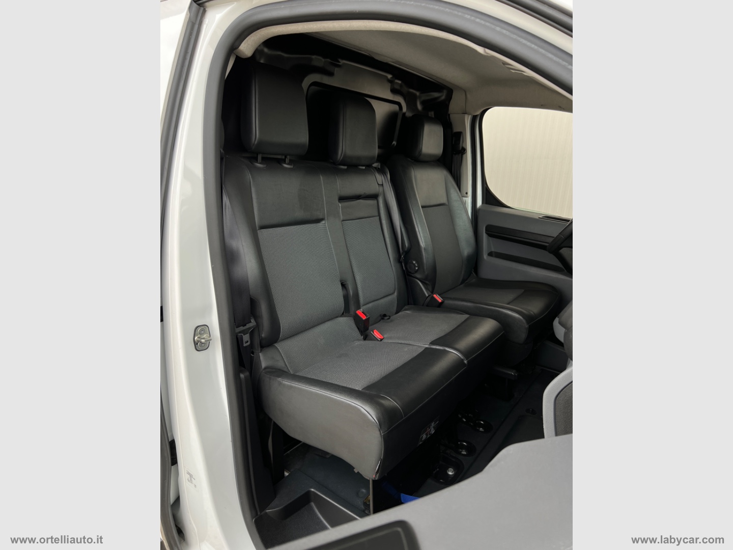 Vivaro 2.0D180S&S AT8 PL-TN M Fur. Enjoy + IVA - immagine 17
