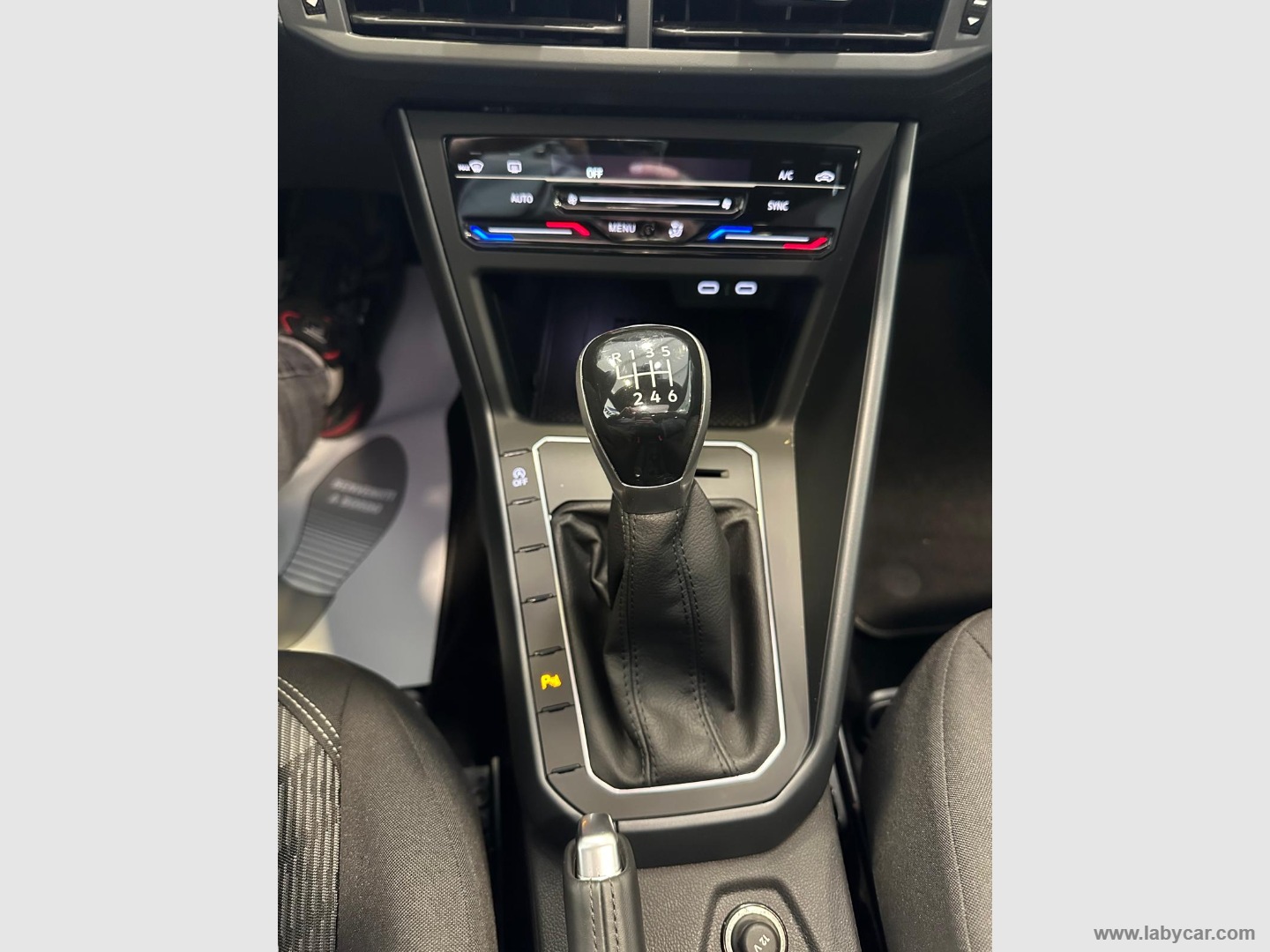 Taigo 1.0 TSI 115 CV R-Line - immagine 17