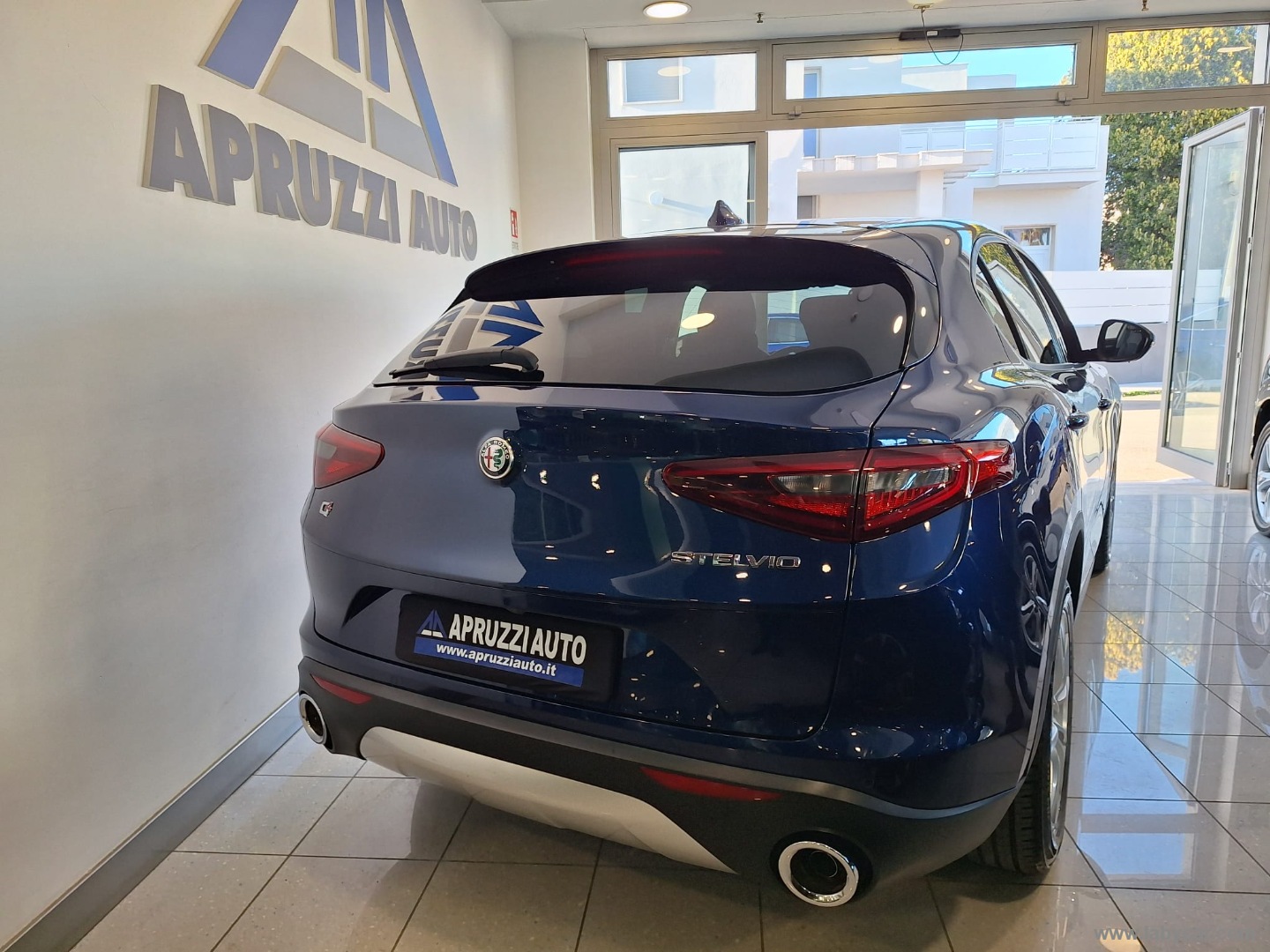 Stelvio 2.2 T.diesel 190 CV AT8 Q4 Exec. - immagine 17