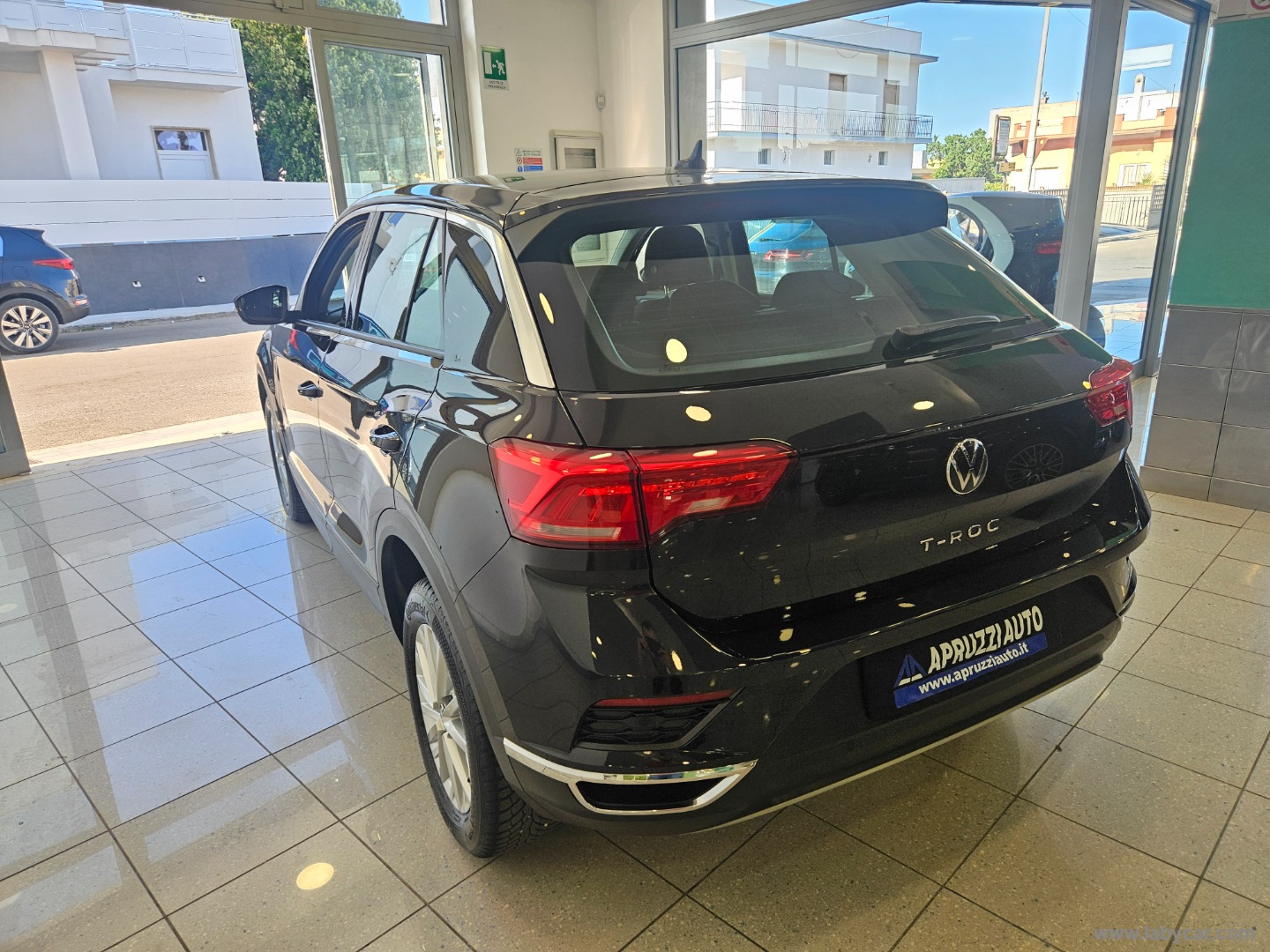 T-Roc 2.0 TDI 150 CV DSG Style BMT - immagine 17