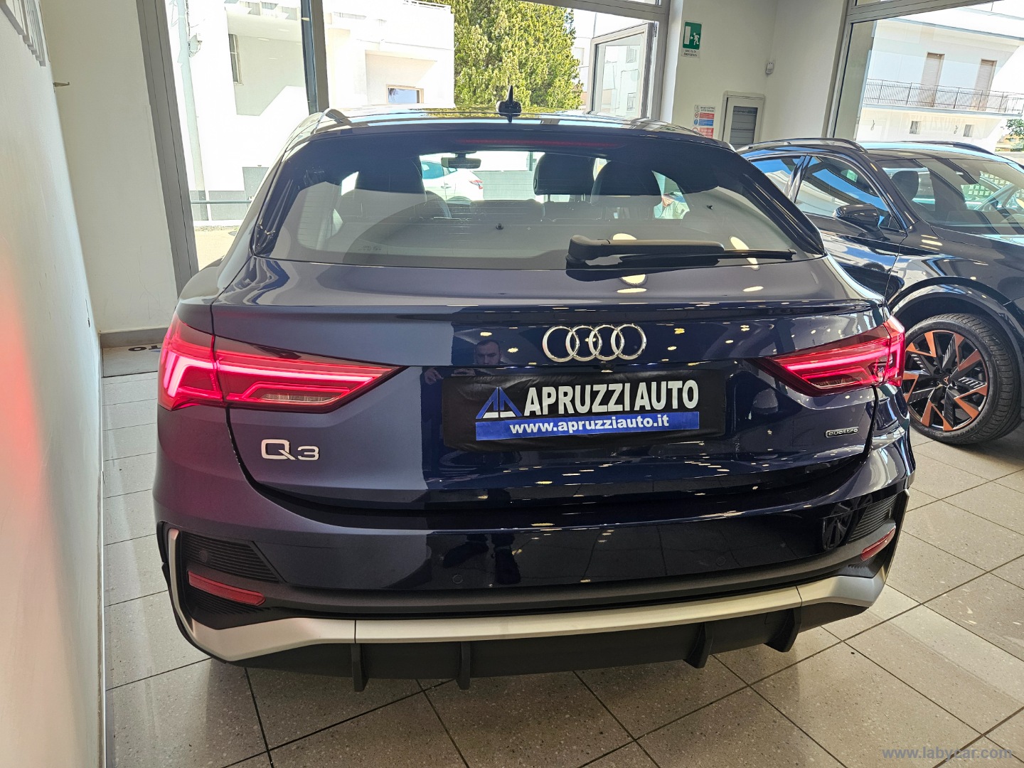 Q3 SPB 40 TDI S tronic quattro S-LINE edition - immagine 17
