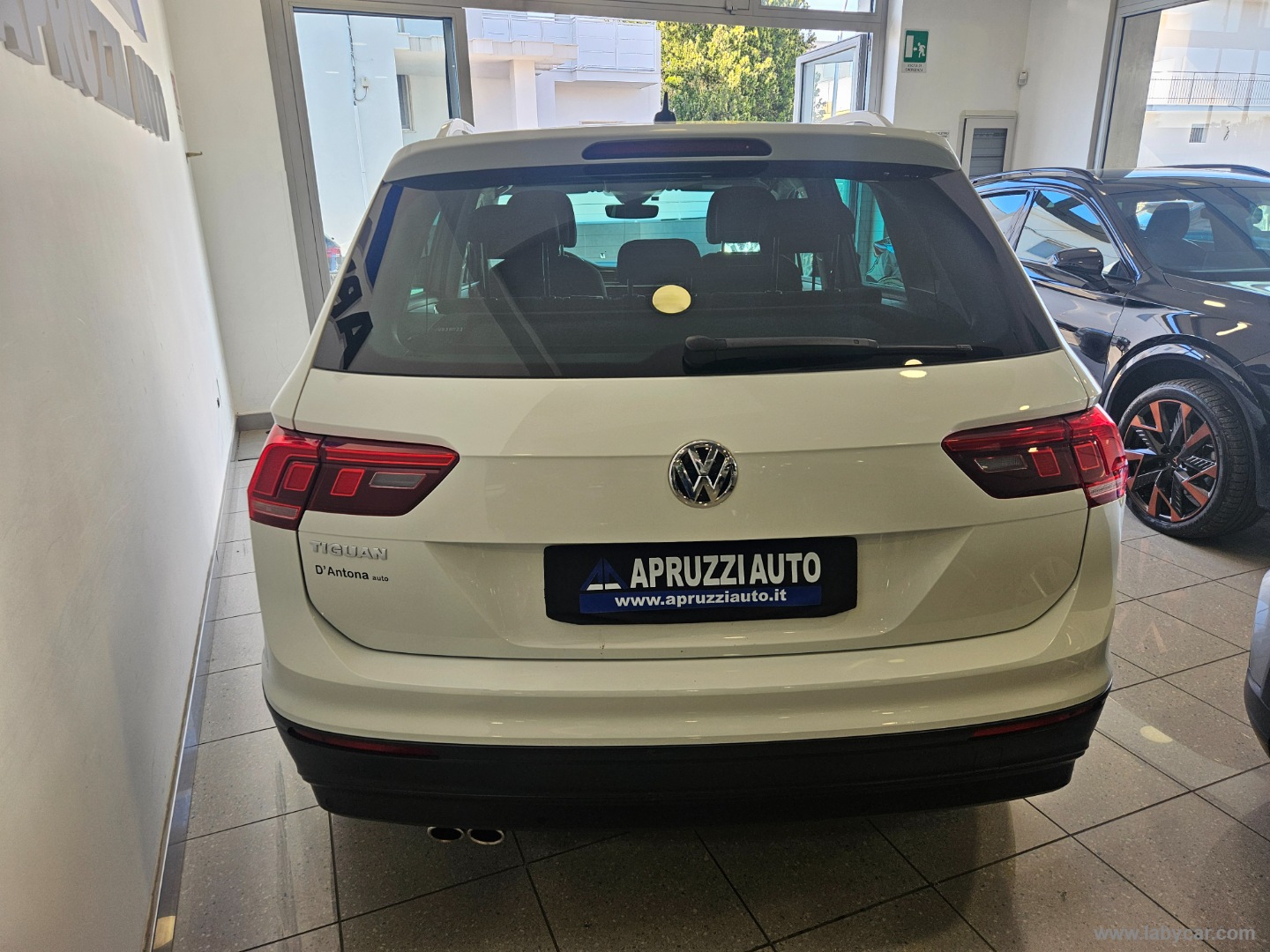 Tiguan 1.6 TDI Business BMT - immagine 17