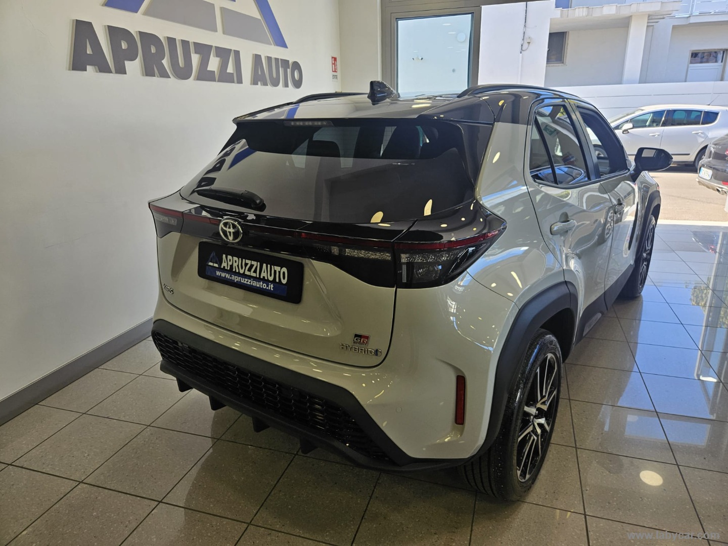 Yaris Cross 1.5 Hybrid 5p.E-CVT GR SPORT - immagine 17