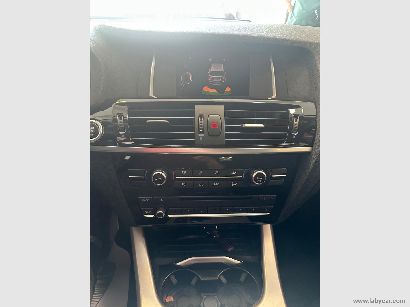 X3 xDrive20d Business aut. - immagine 17
