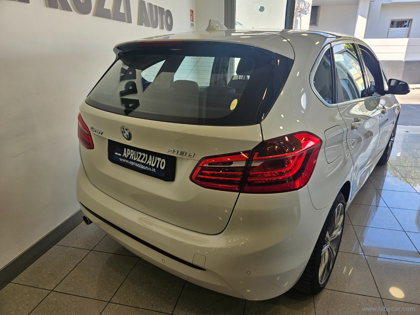 218d Active Tourer Sport - immagine 17