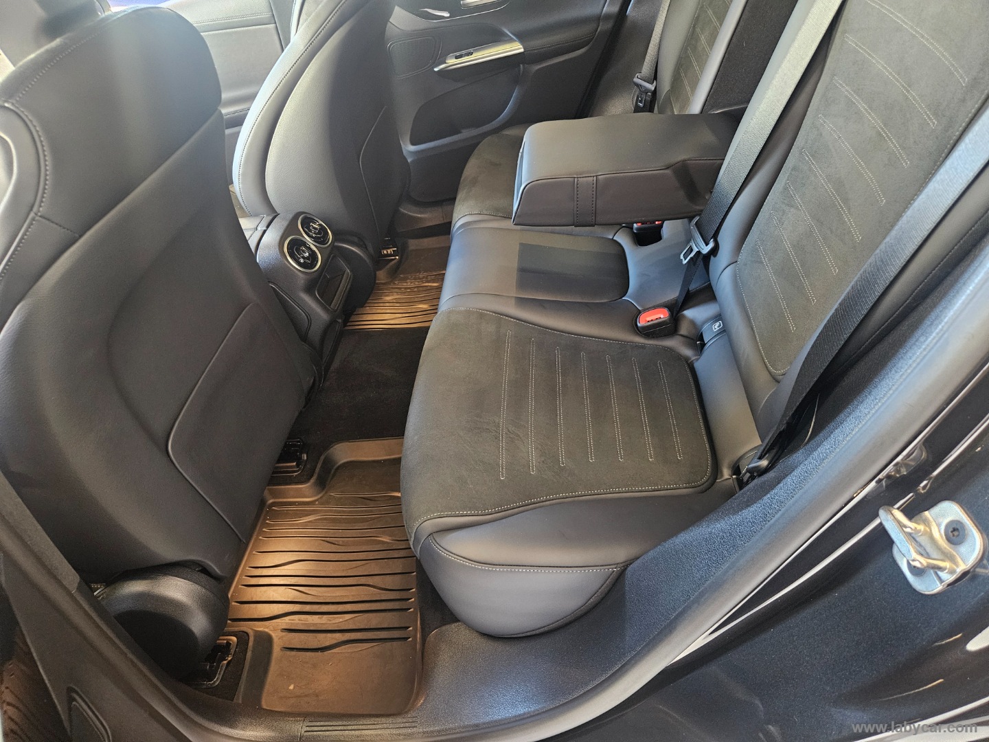 GLC 220d 4M Mild Hybrid AMG Advanced - immagine 17