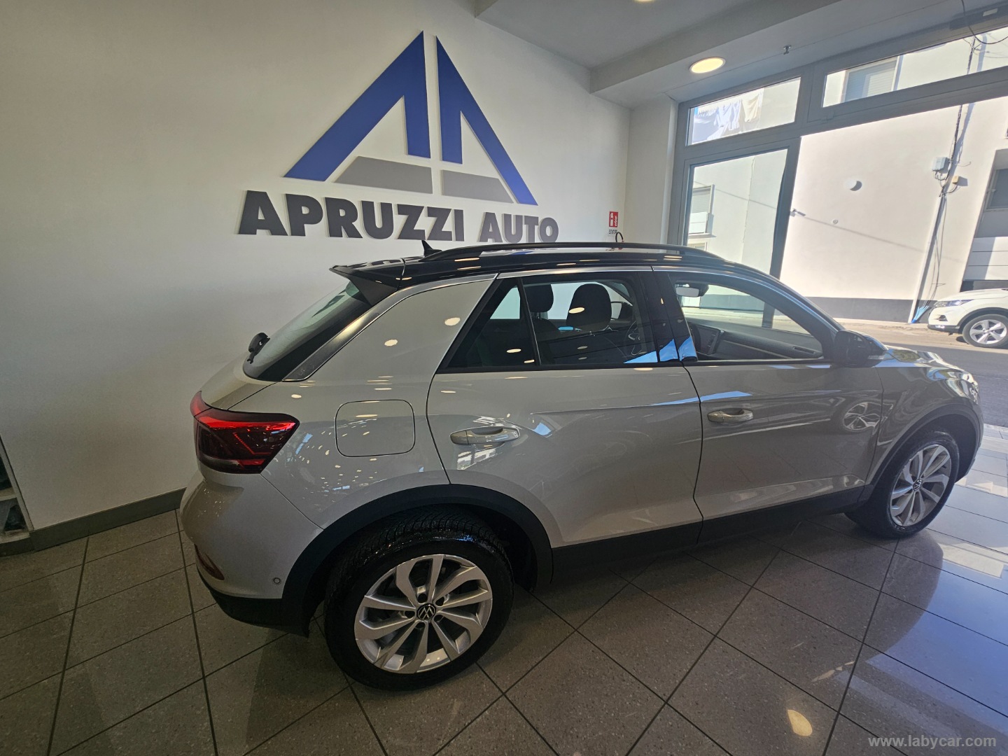 T-Roc 2.0 TDI SCR Life - immagine 17