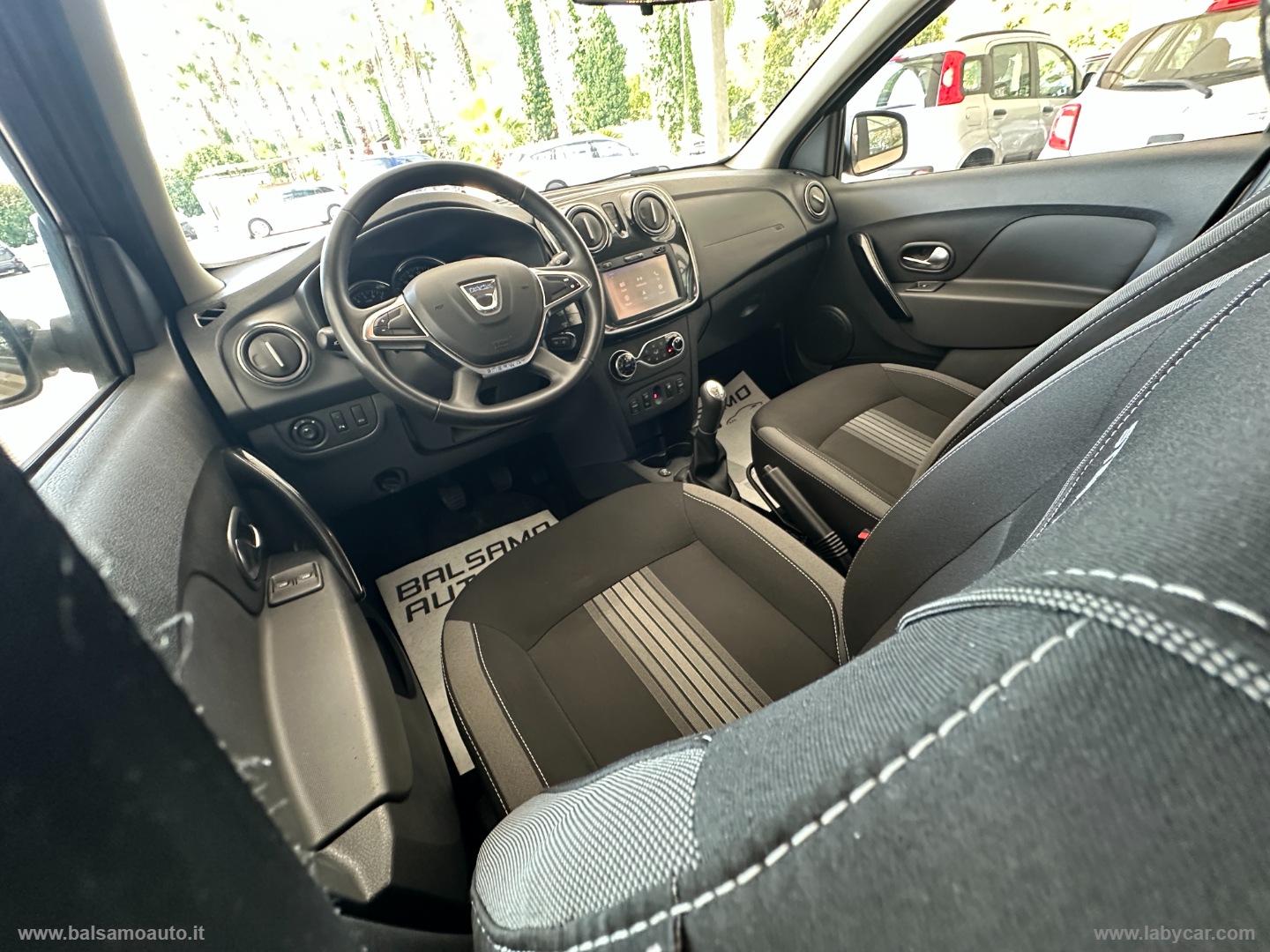 Sandero Stepway 0.9 TCe 12V T-GPL 90 S&S - immagine 17
