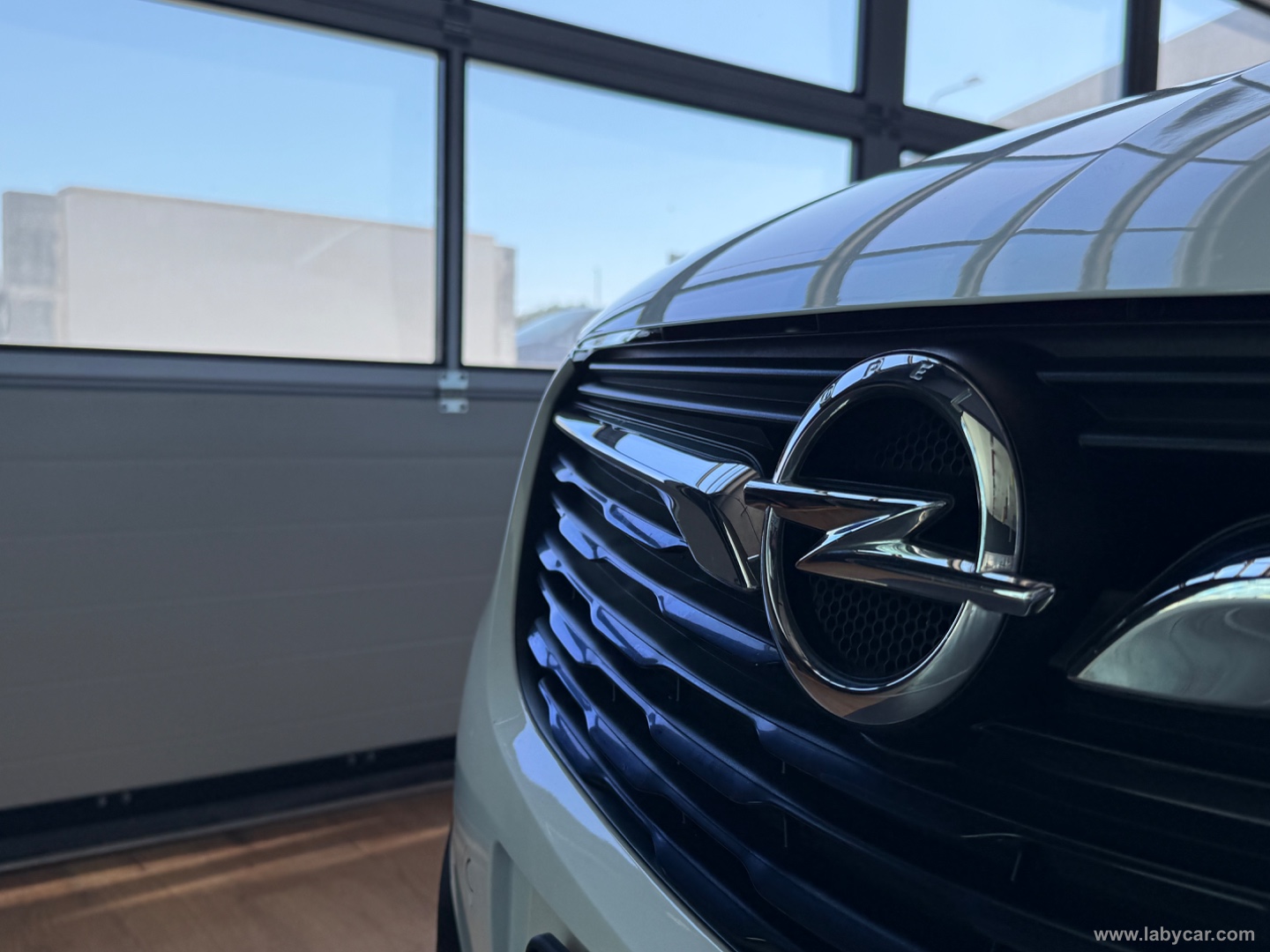Crossland X 1.2 T 12V 110CV aut.120 Ann. - immagine 17