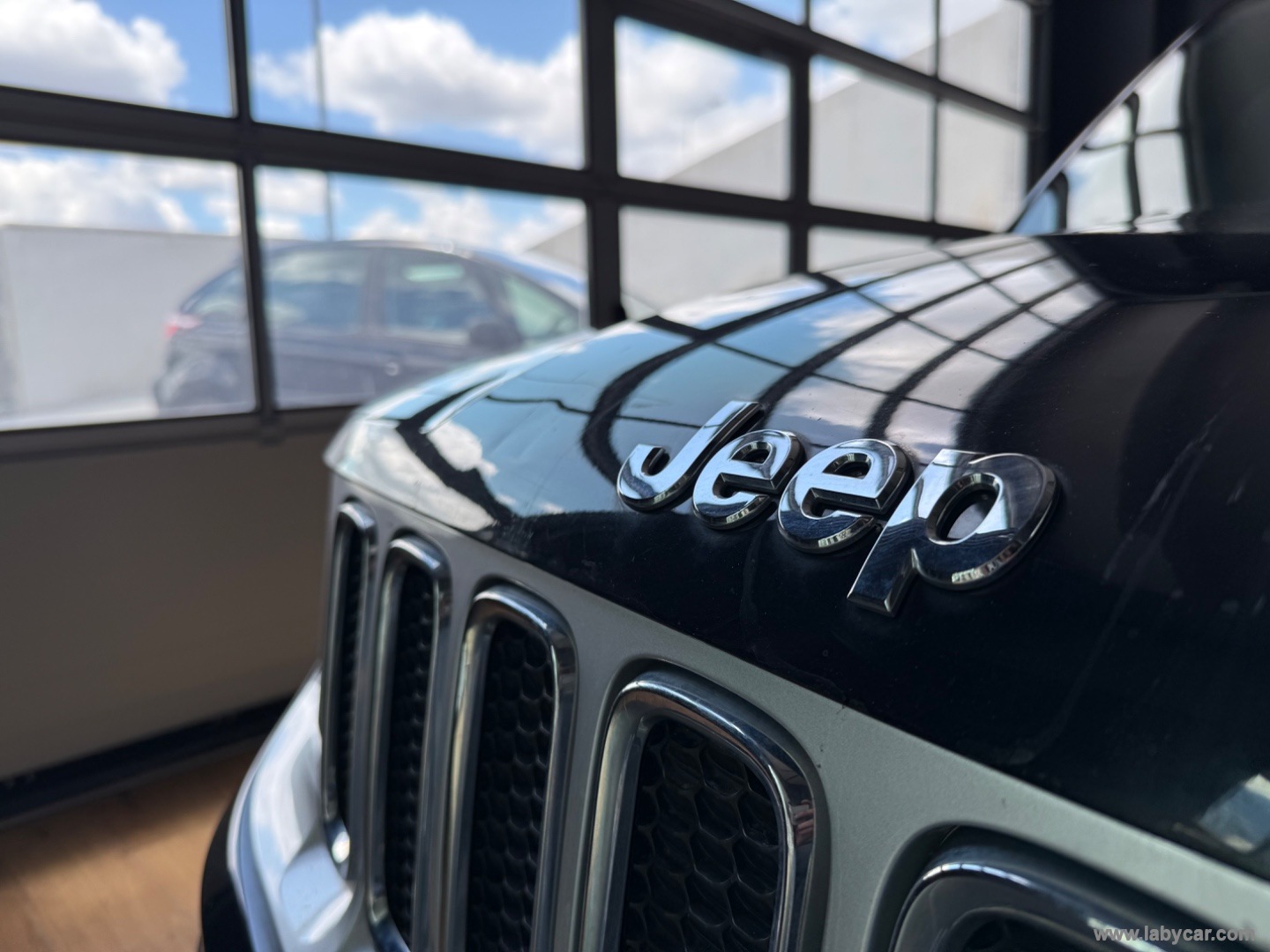 Renegade 1.6 Mjt 120CV Limited - immagine 17
