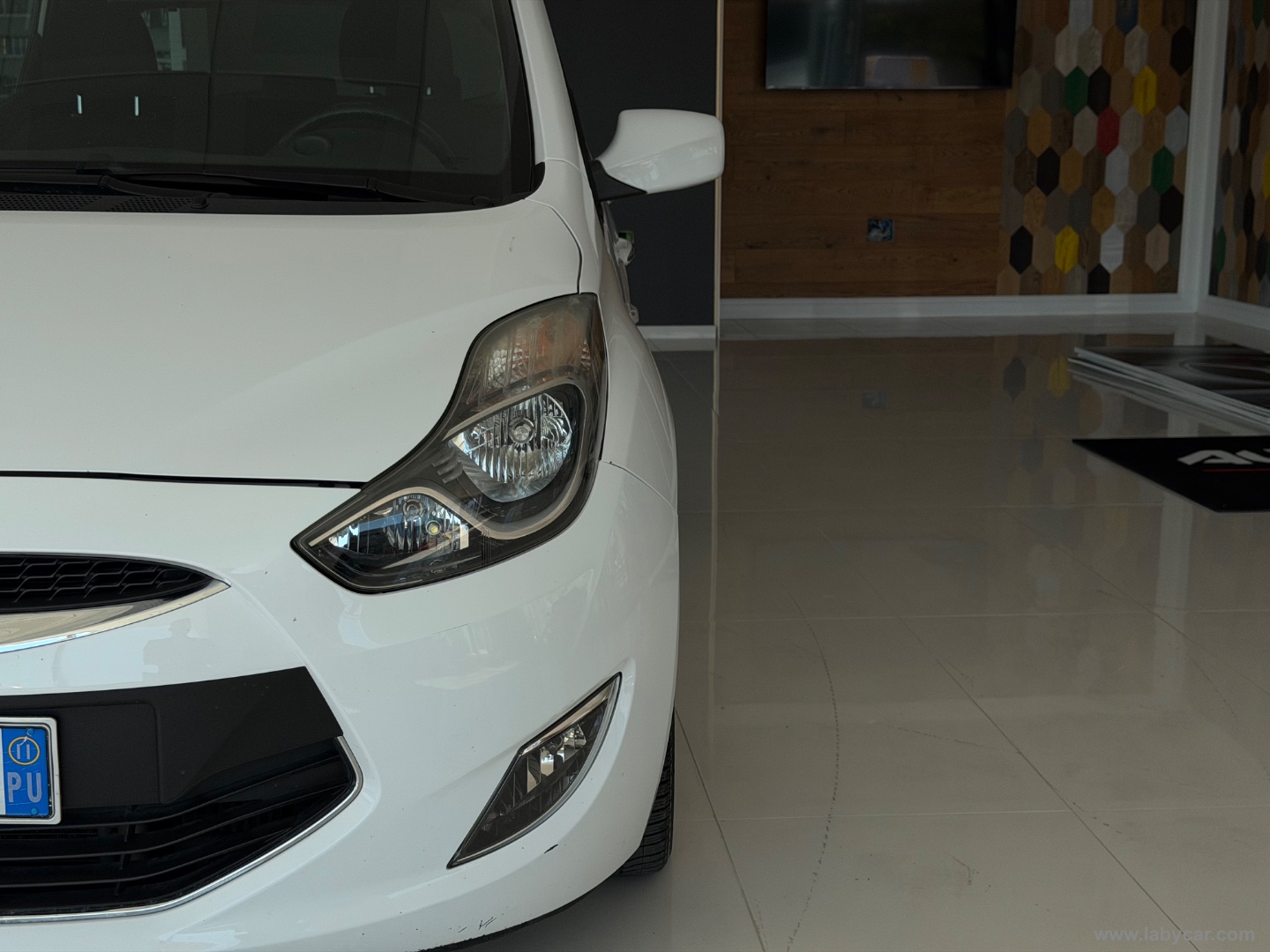 ix20 1.4 CRDI 90 CV Comfort - immagine 17