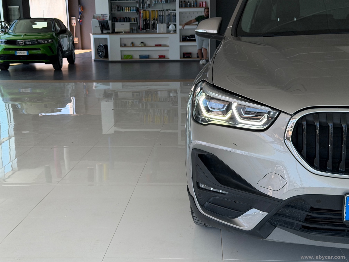 X1 xDrive18d xLine Plus - immagine 17
