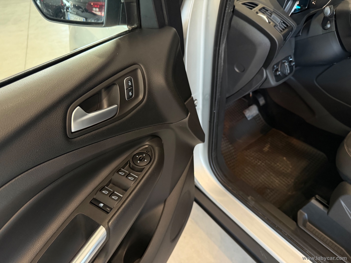 Kuga 1.5 TDCI 120CV S&S 2WD Pow.Edition - immagine 17