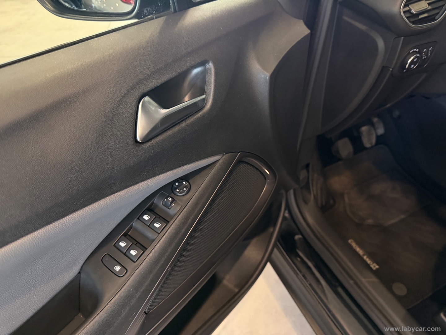 Crossland X 1.5 ECOTEC D 102CV S&S Inn. - immagine 17