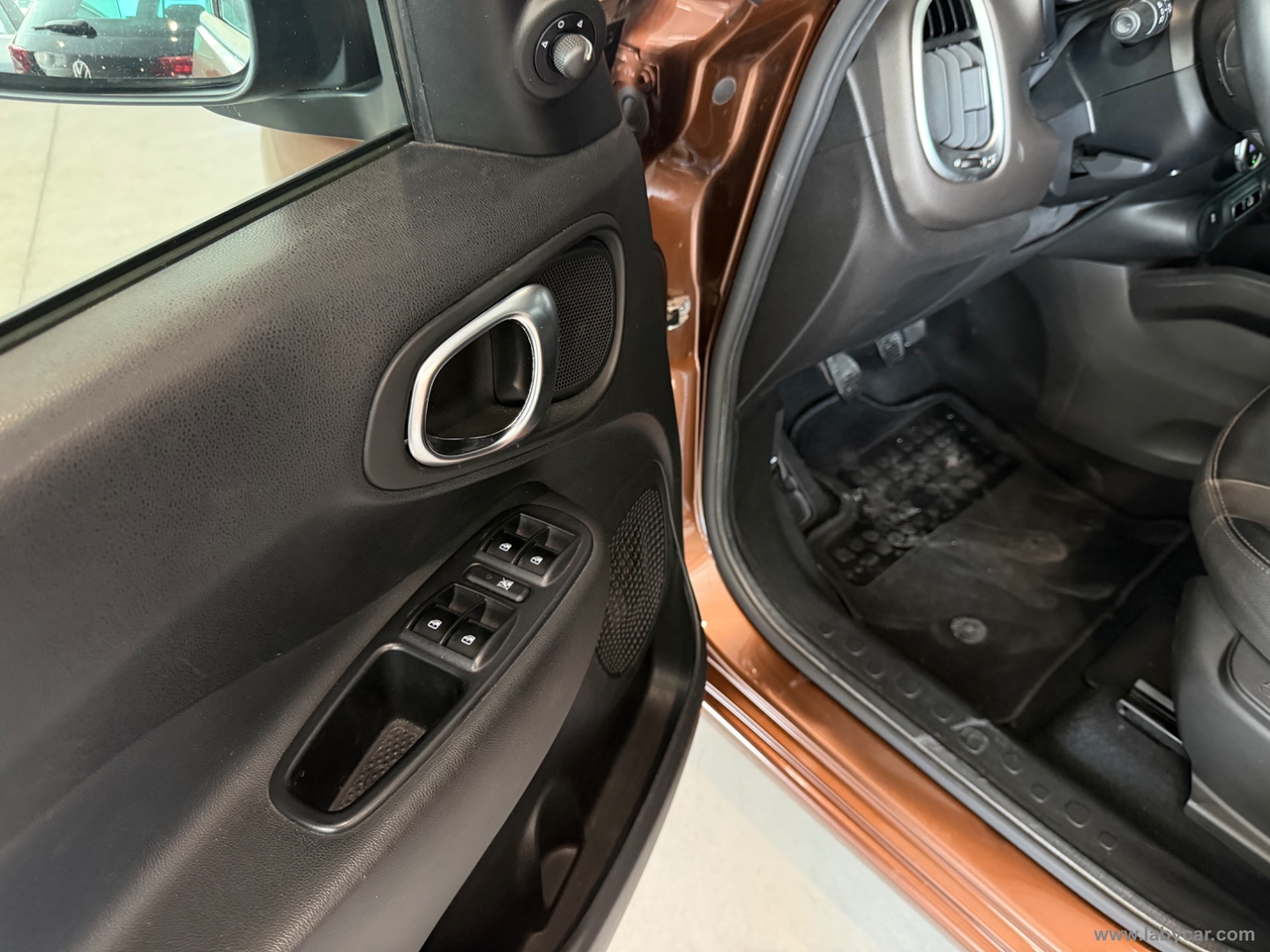 500L 1.4 T-Jet 120 CV GPL Lounge - immagine 17