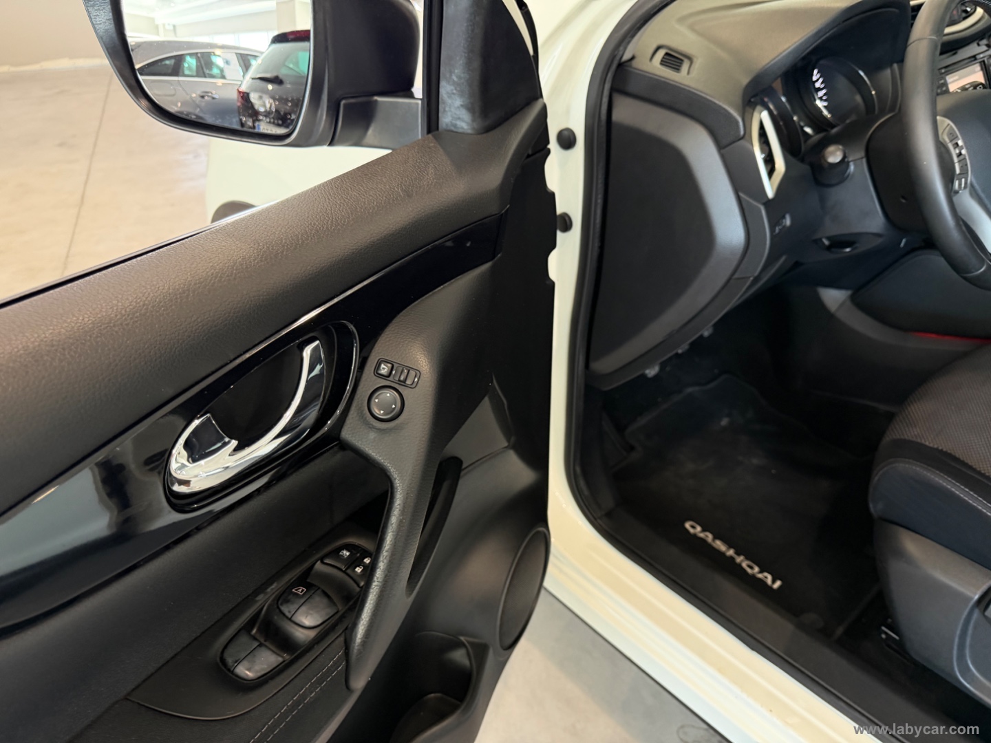 Qashqai 1.5 dCi Visia - immagine 17